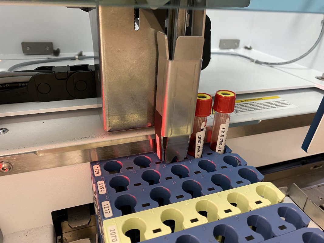 Çam ve Sakura Şehir Hastanesi'nde ayda 2 milyona yakın test sonuçlandırılıyor