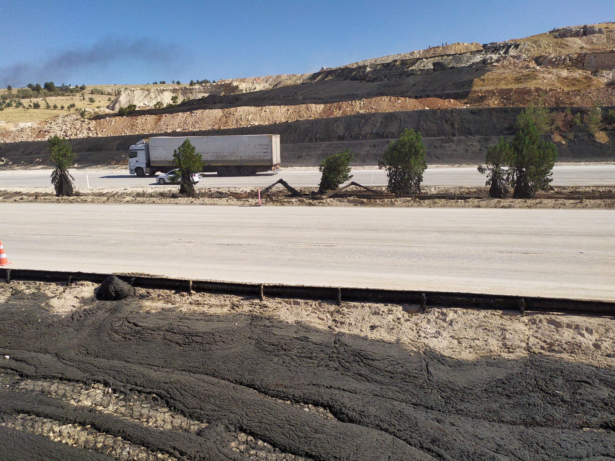 TAG Otoyolu 30 saat sonra çift yönlü olarak trafiğe açıldı