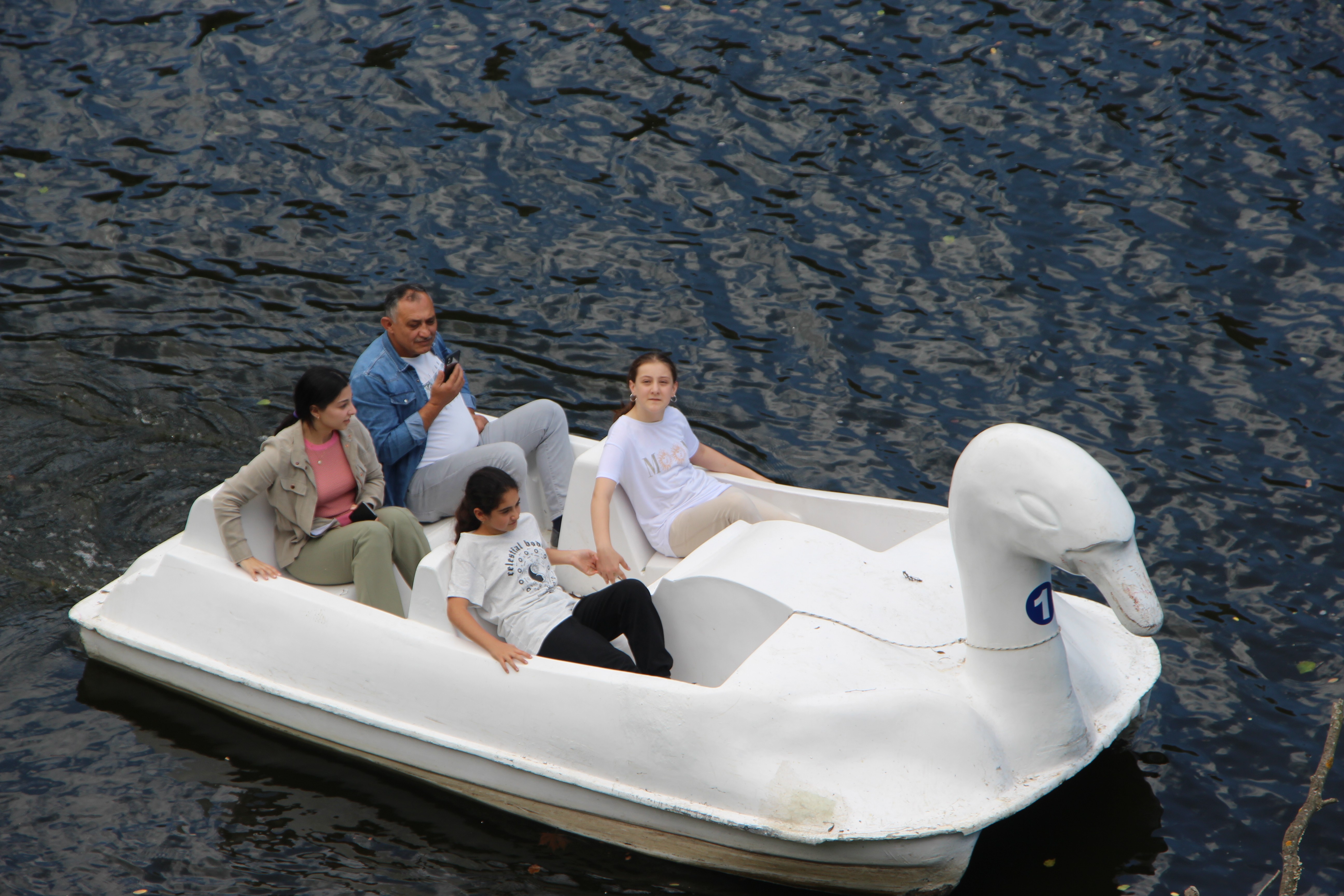 Arap turistlerin yeni gözdesi Sera Gölü