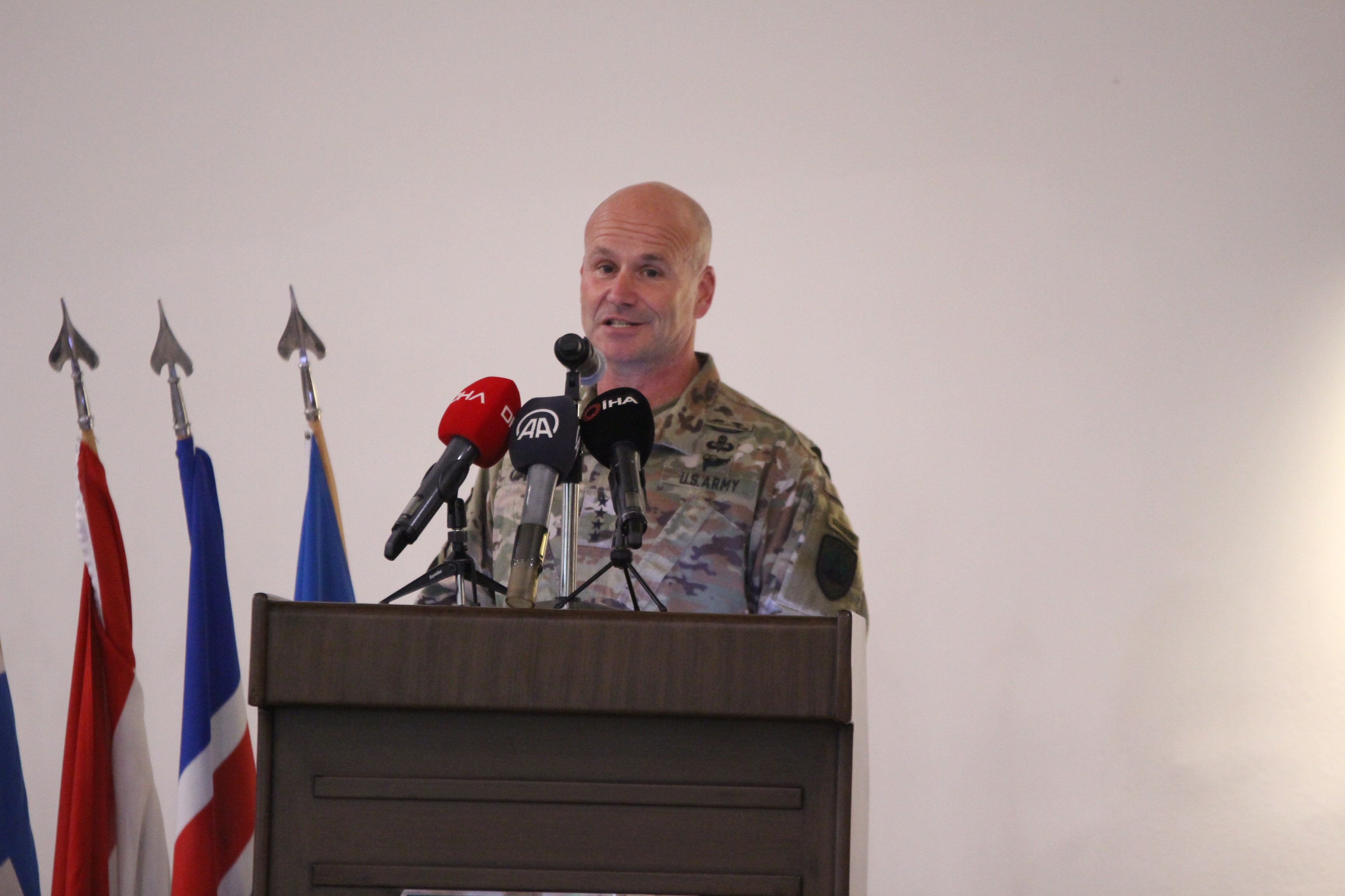 NATO Müttefik Kara Komutanlığında görev devir teslim töreni