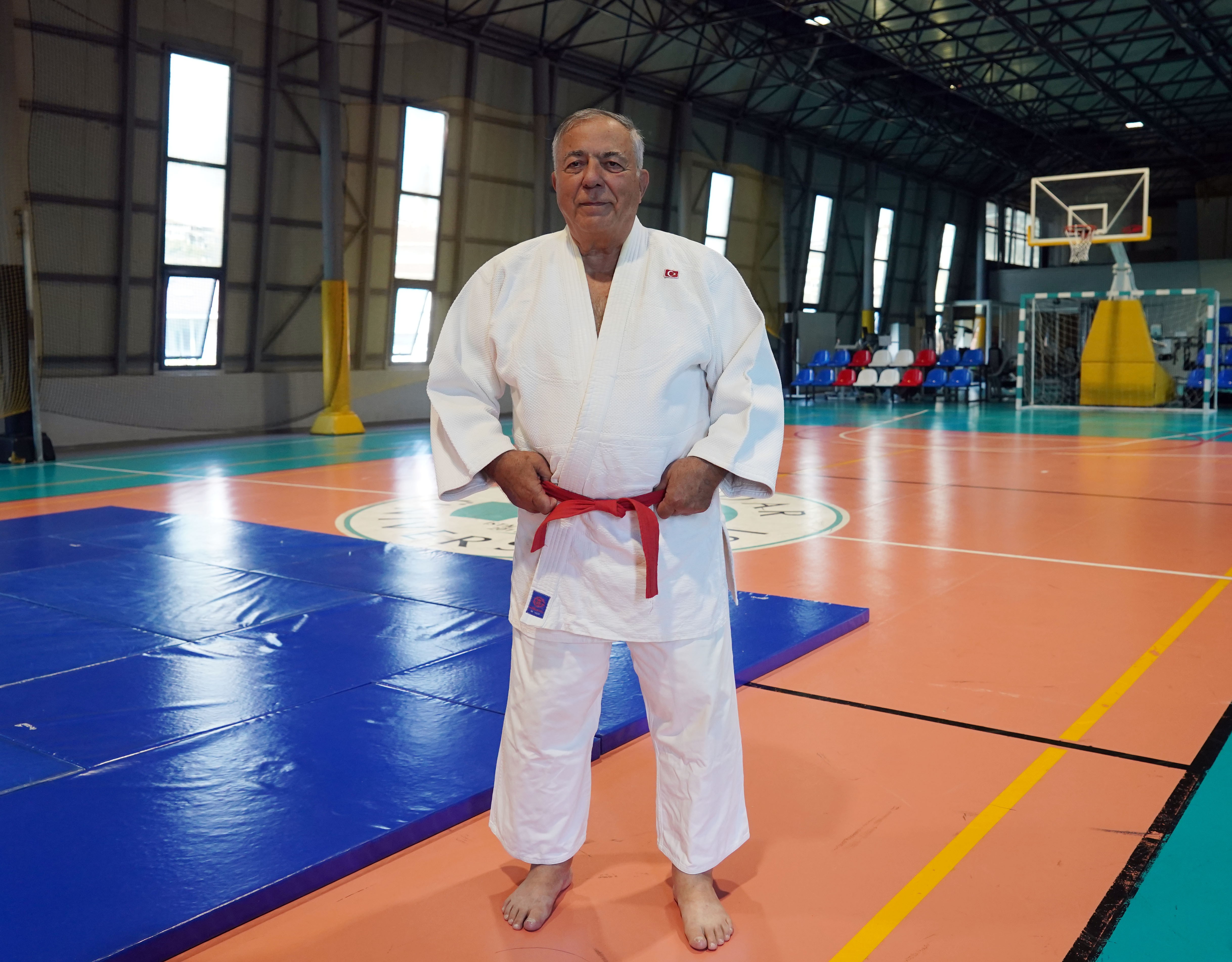 Prof. Dr. İbrahim Öztek spordaki başarısını taçlandırmaya devam ediyor