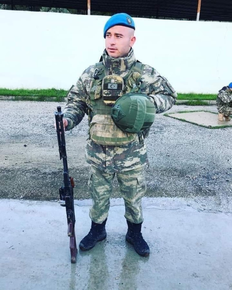 Manisalı şehit Reşat Ergin, gözyaşlarıyla son yolculuğuna uğurladı