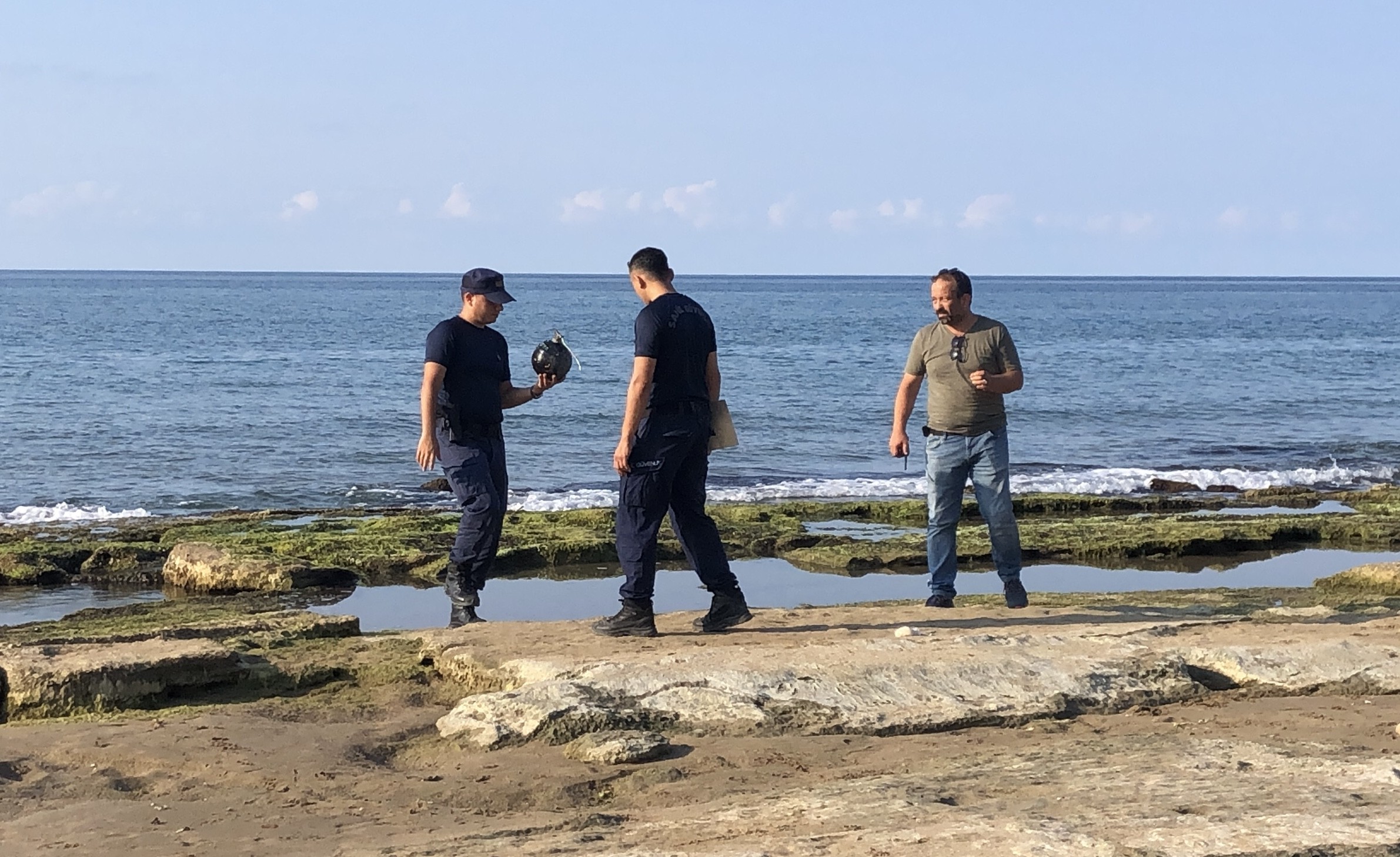 Denizde görülen yuvarlak cisim paniğe neden oldu