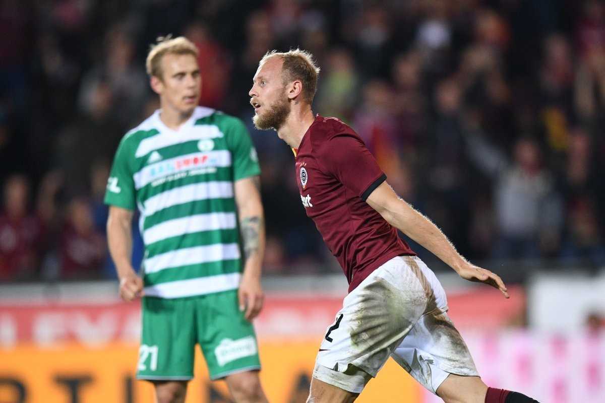 Semih Kaya futbolu bıraktığını açıkladı