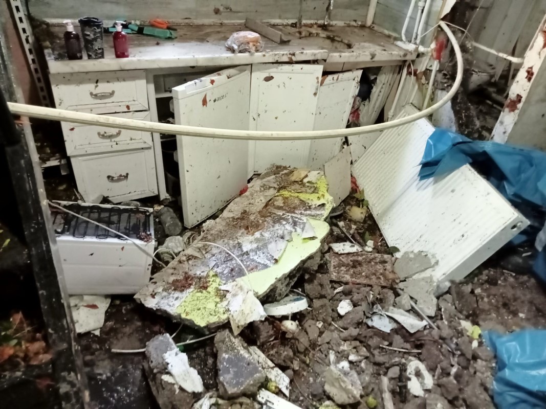 Ankara’daki sel birçok dükkanı kullanılamaz hale getirdi