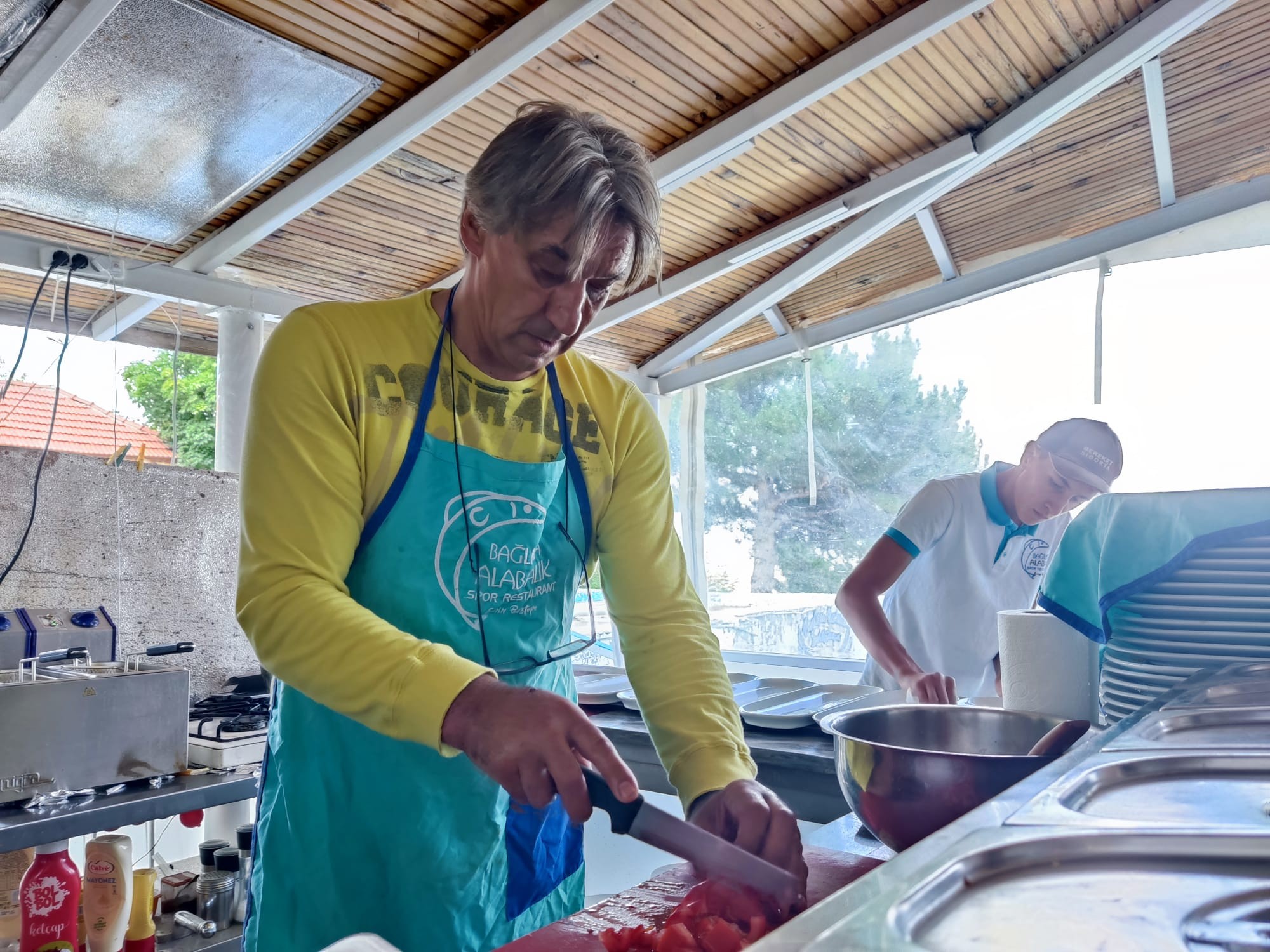 Hollywood yıldızlarına eğitim veren ‘Sifu’, köyünde alabalık tesisi açtı