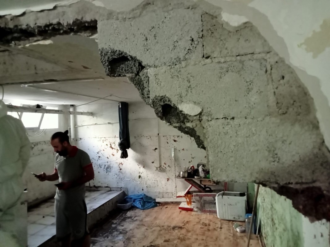 Ankara’daki sel birçok dükkanı kullanılamaz hale getirdi