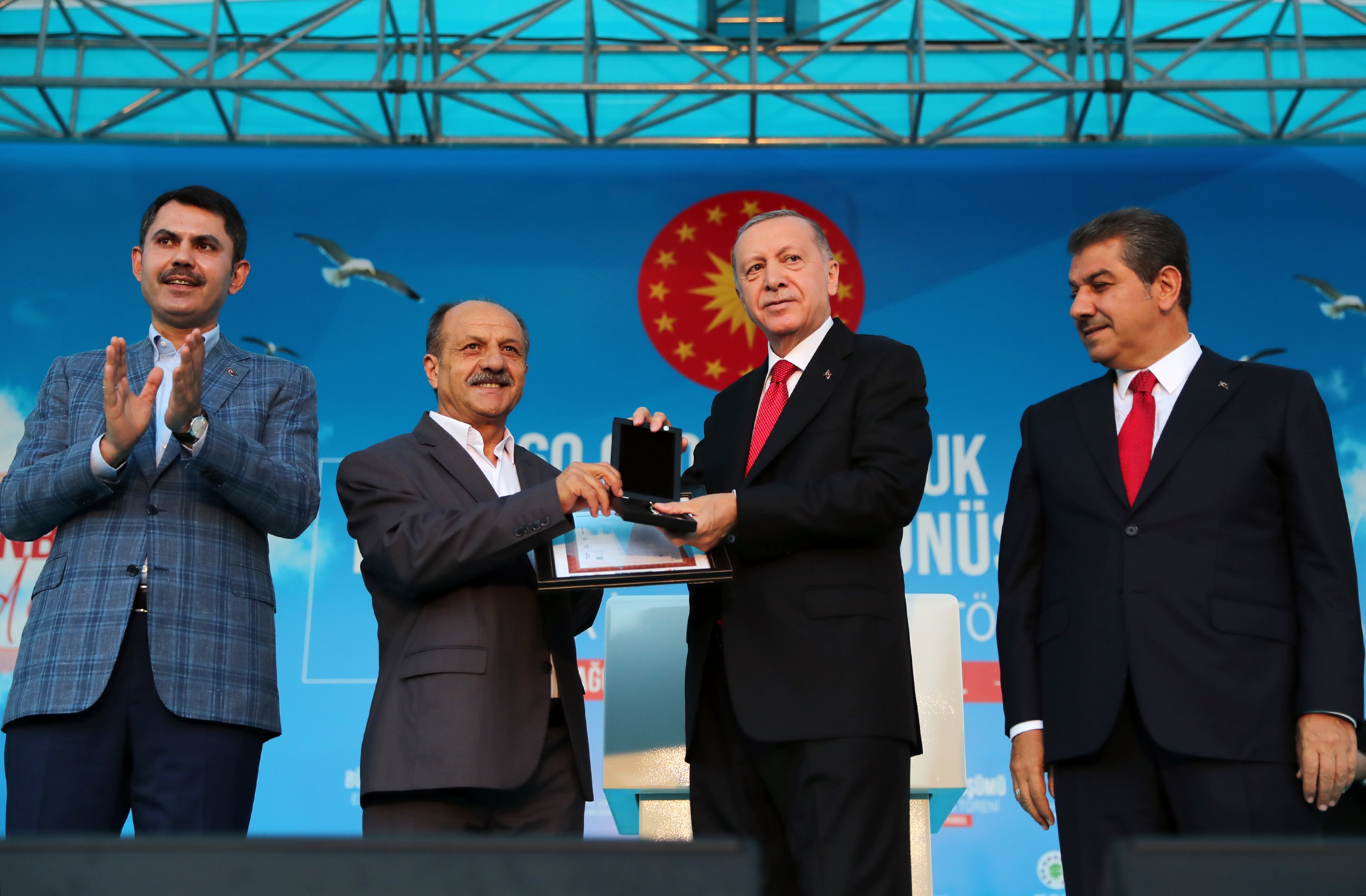Cumhurbaşkanı Erdoğan: '3 milyon konutun dönüşümünü tamamladık'