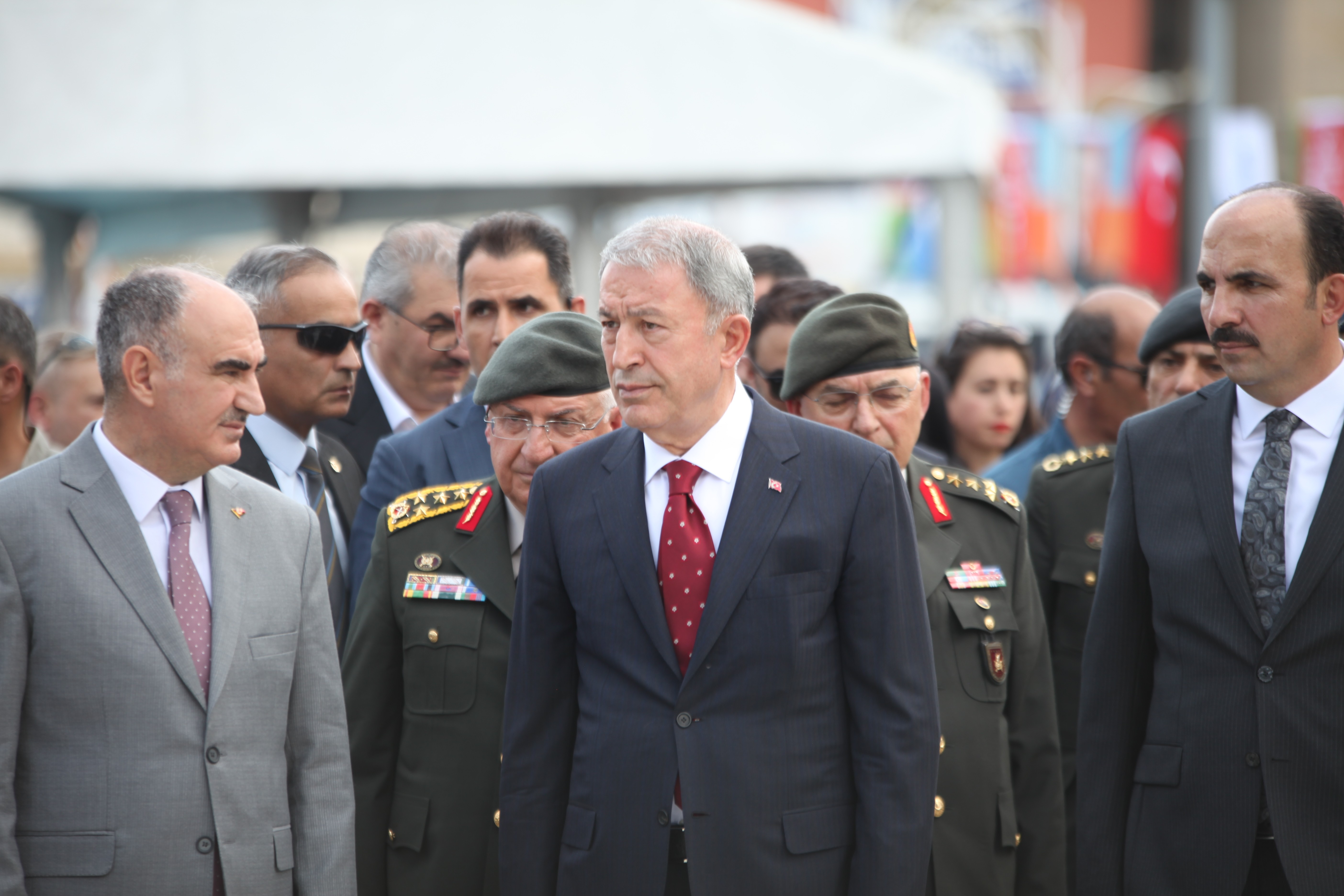 Bakan Akar: 'TSK, ‘Hudut namustur’ anlayışıyla hudutlarımızın güvenliğini sağlamakta'