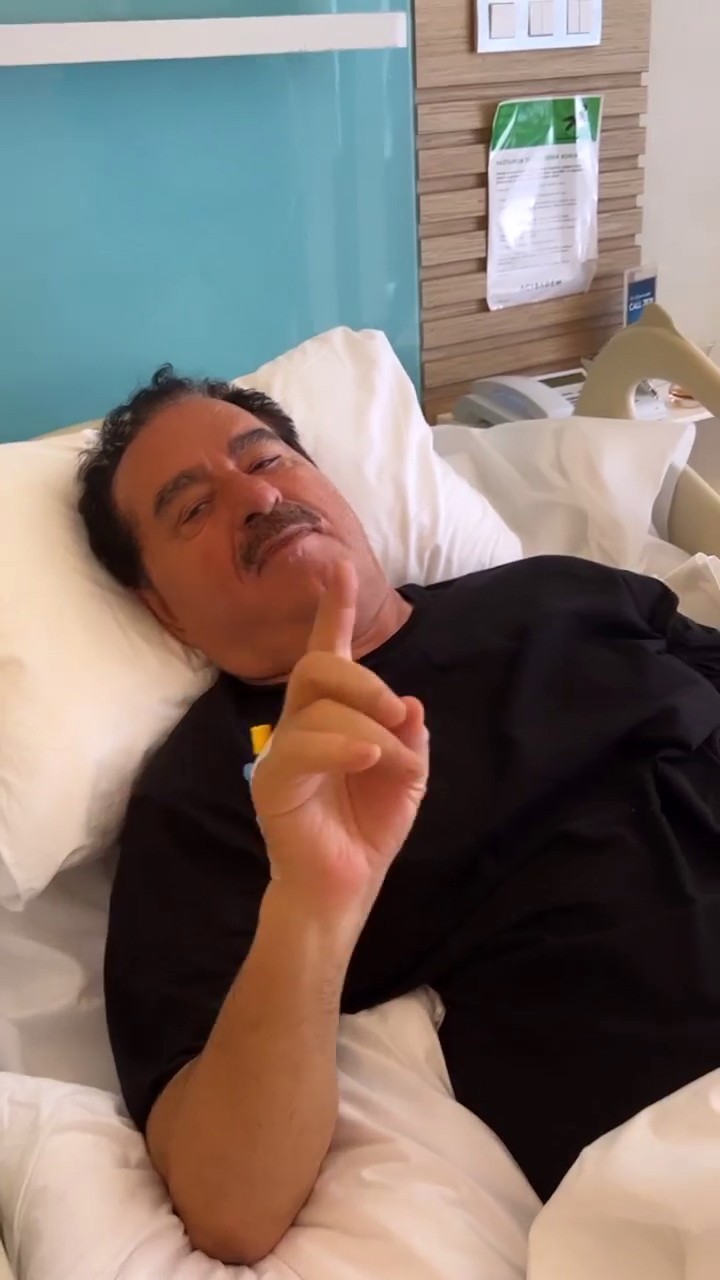 Tatlıses, kendisine ziyarete gelen Ebru Yaşar’ı uyardı