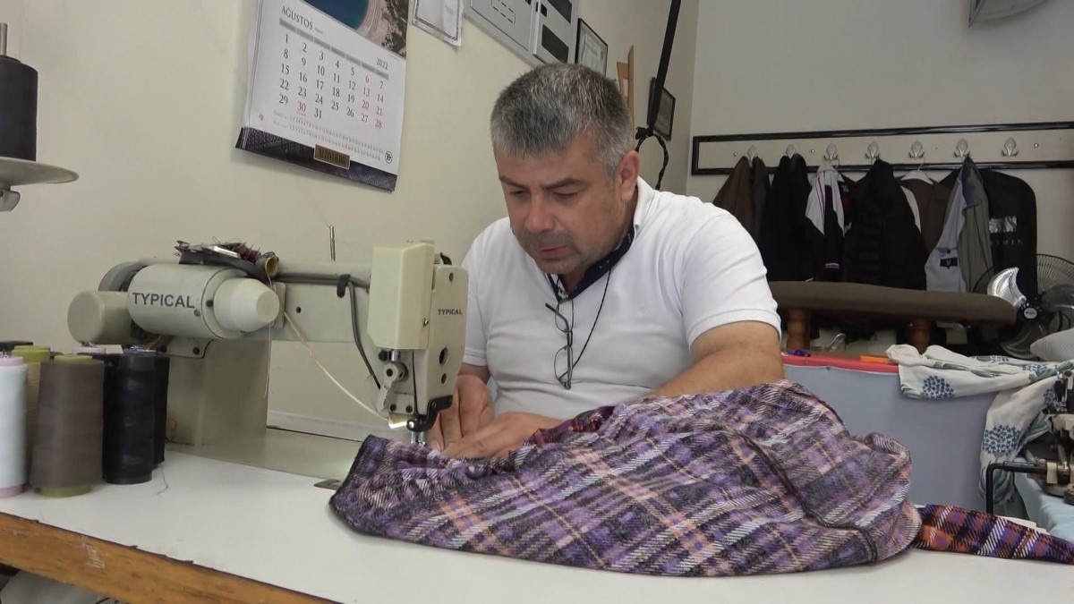 Dereli’de konut sahiplerinin ardından esnaf da yeni işyerlerine taşınmaya başladı