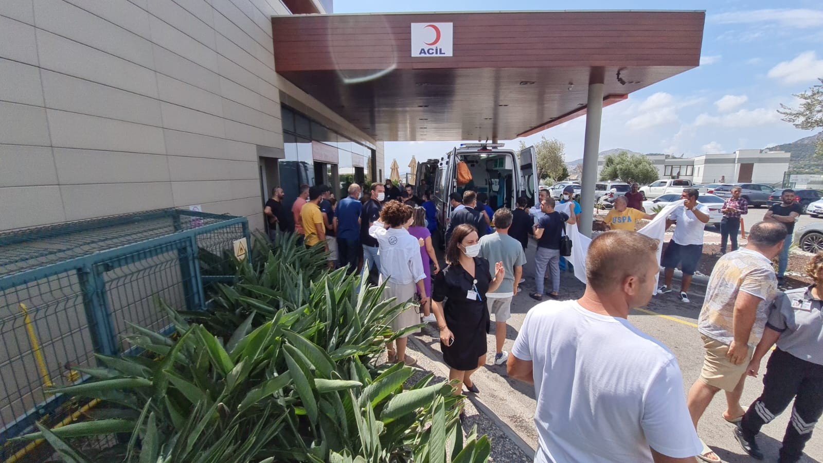 İbrahim Tatlıses hastaneye kaldırıldı