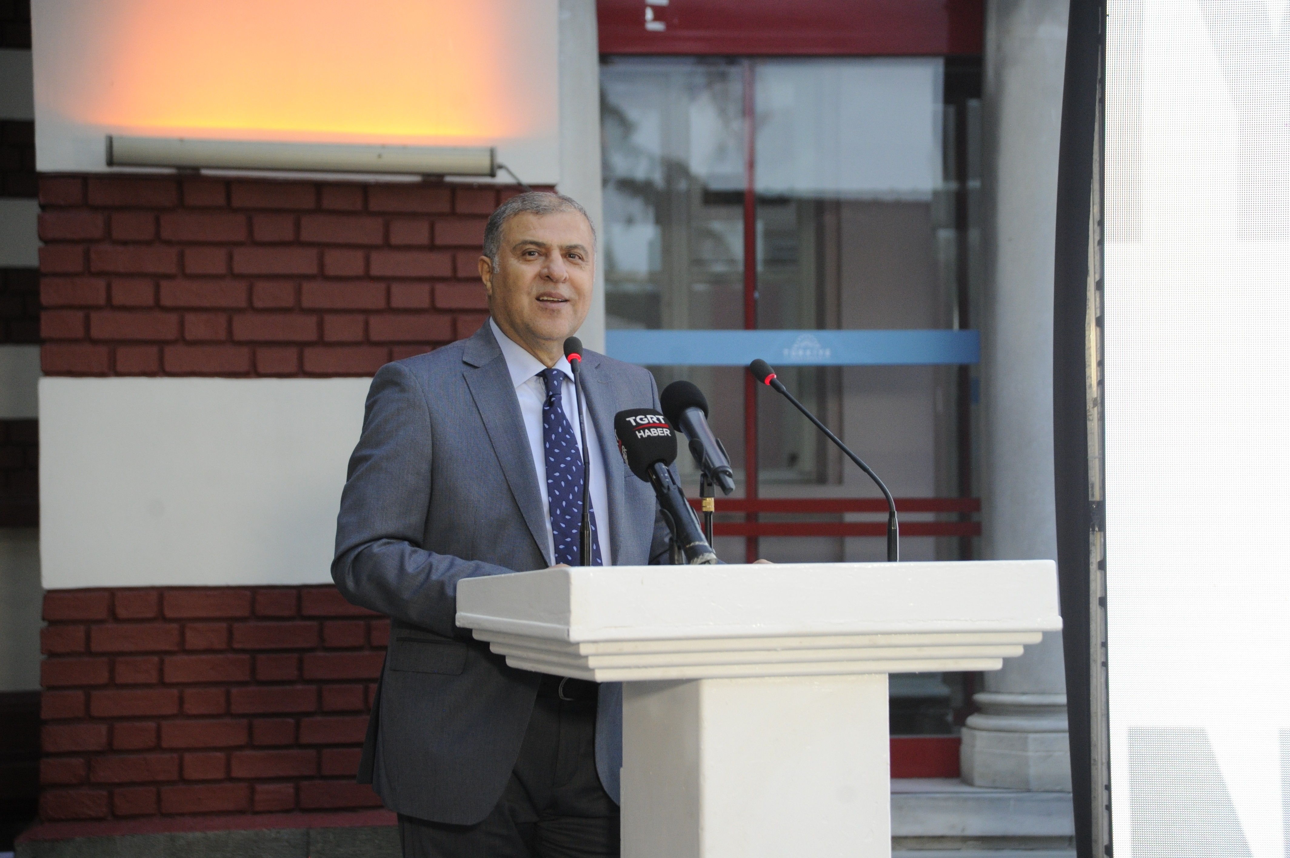 Türkiye’de İş Dünyası’nın yeni sayısında sağlık ve gıda konuları ele alındı