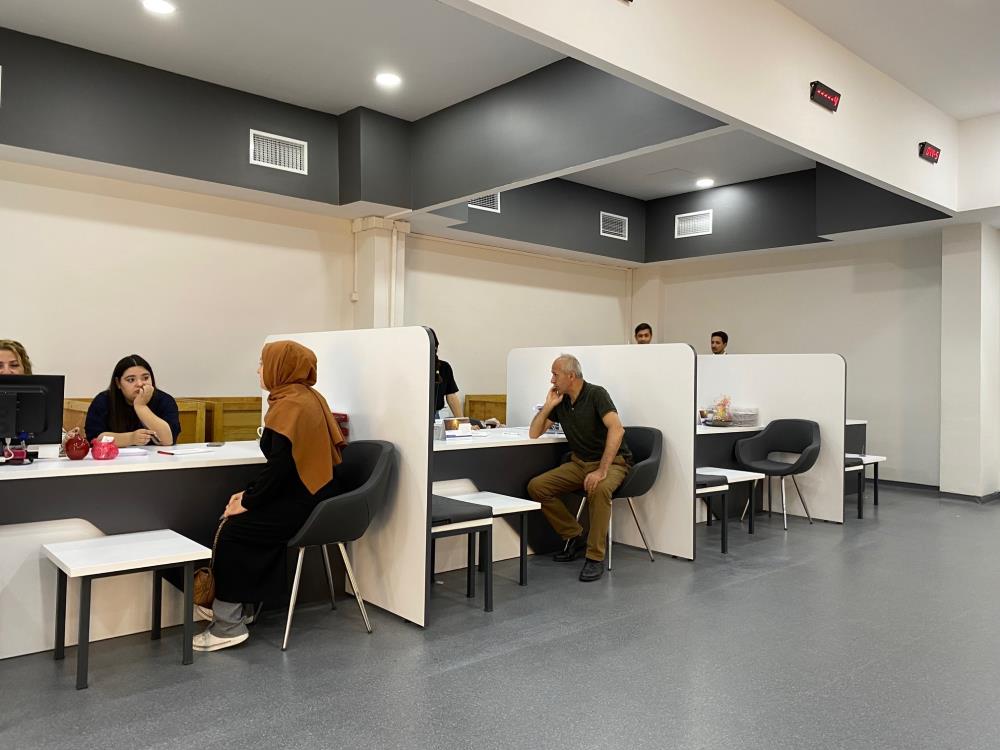 Küçükçekmece Belediye’sinden ihtiyaç sahibi 3 bin aileye kırtasiye yardımı