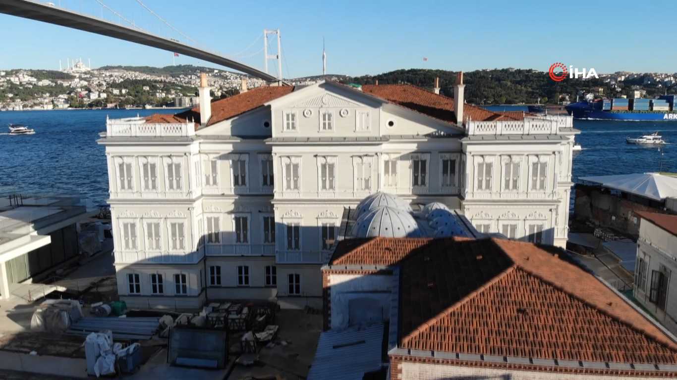 Yalılarının devriyle isimleri gündeme gelen Hatice ve Fehime sultanların sürgündeki yürek burkan hayatları