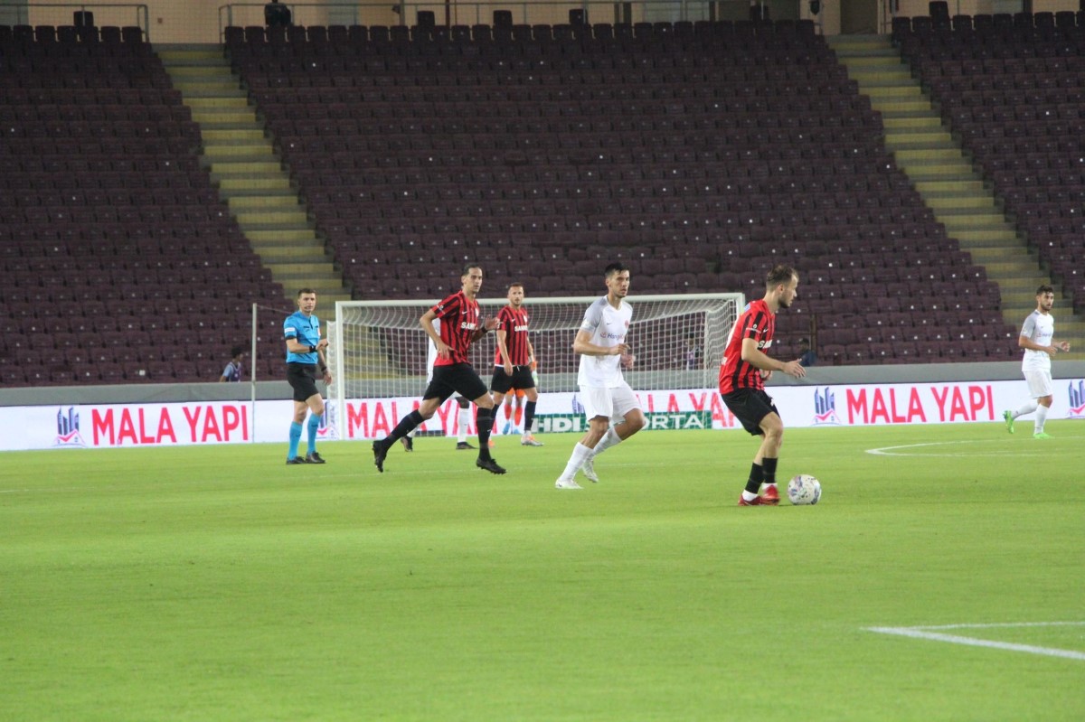 Gaziantep FK, galibiyeti uzatmada kaçırdı!