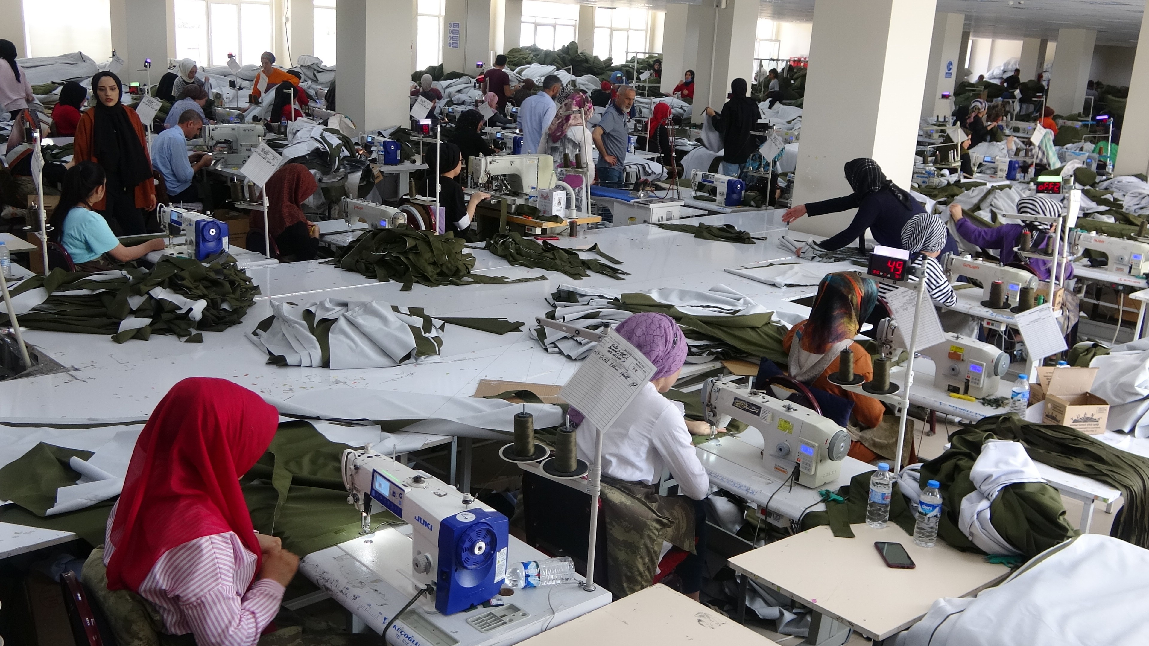 Tekstil fabrikaları Bingöllü kadınlara can damarı oldu