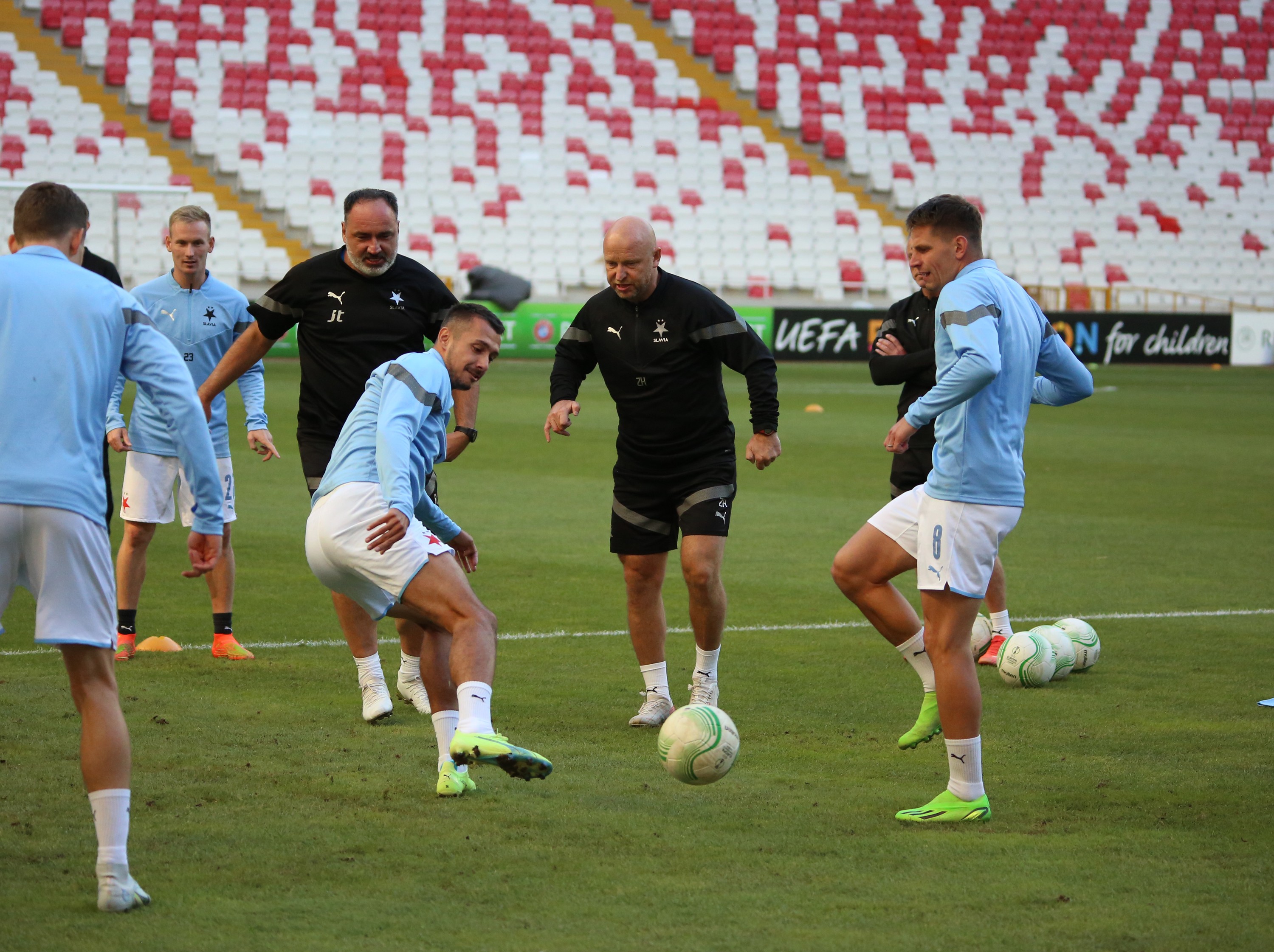 Slavia Prag, Sivasspor maçı hazırlıklarını tamamladı