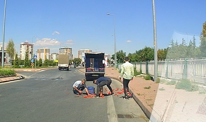 İHA muhabirleri gönüllere dokunuyor
