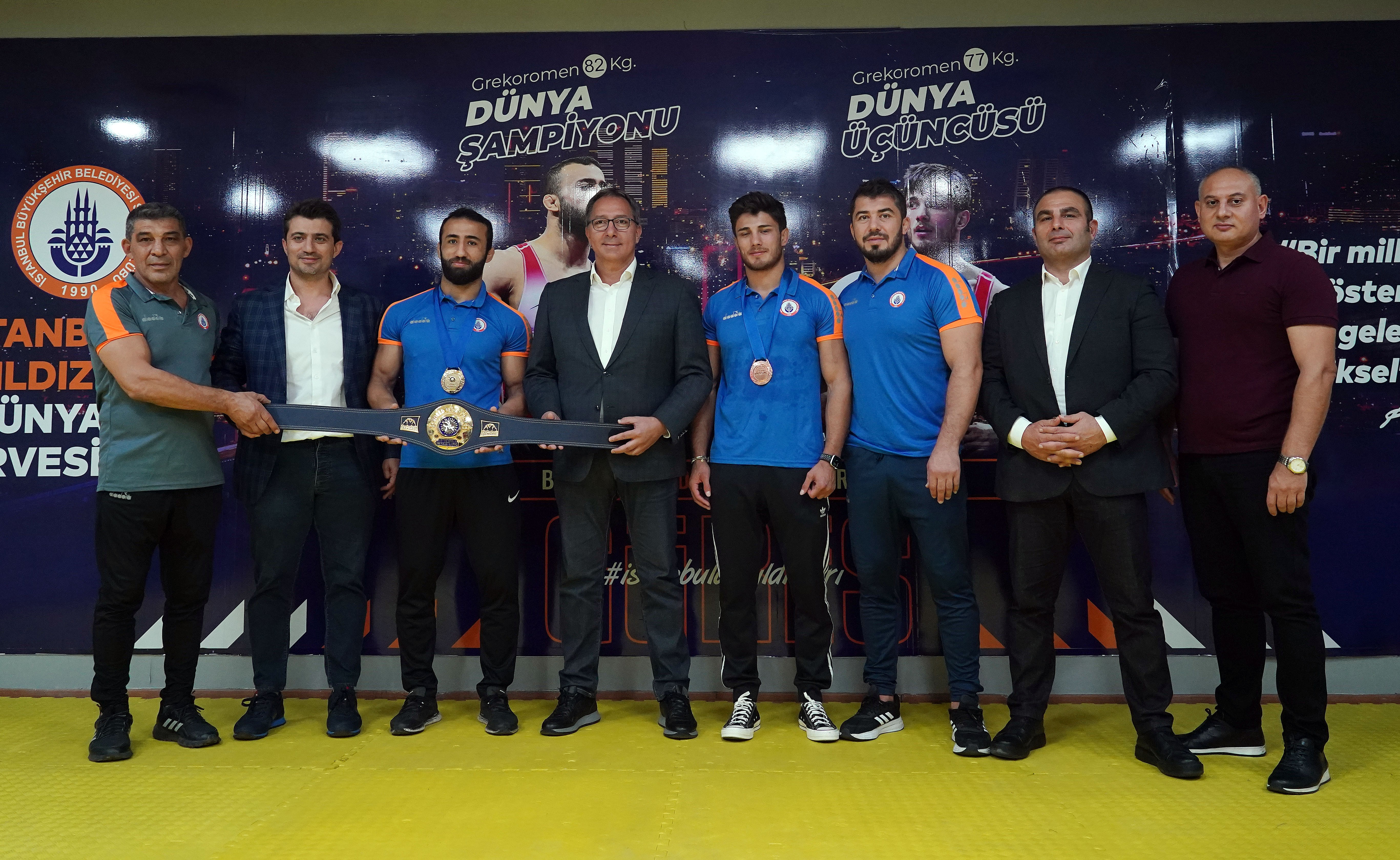 Burhan Akbudak: 'Bu takımın bir parçası olduğum ve hedeflerime ulaştığım için çok mutluyum'