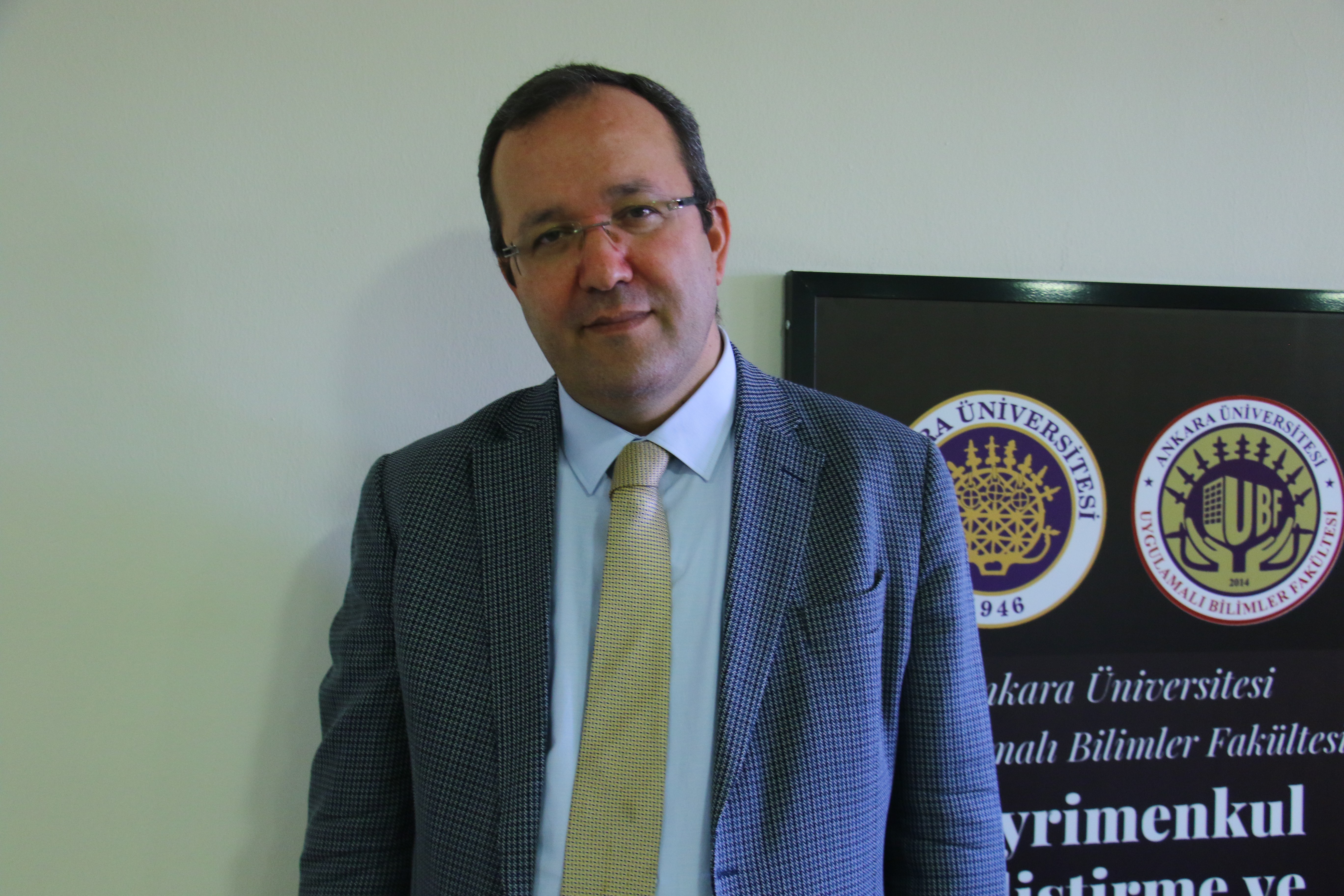 Gayrimenkul profesörü Tanrıvermiş, 'İlk Evim İlk İş Yerim' projesiyle konut fiyatlarında düşme bekliyor