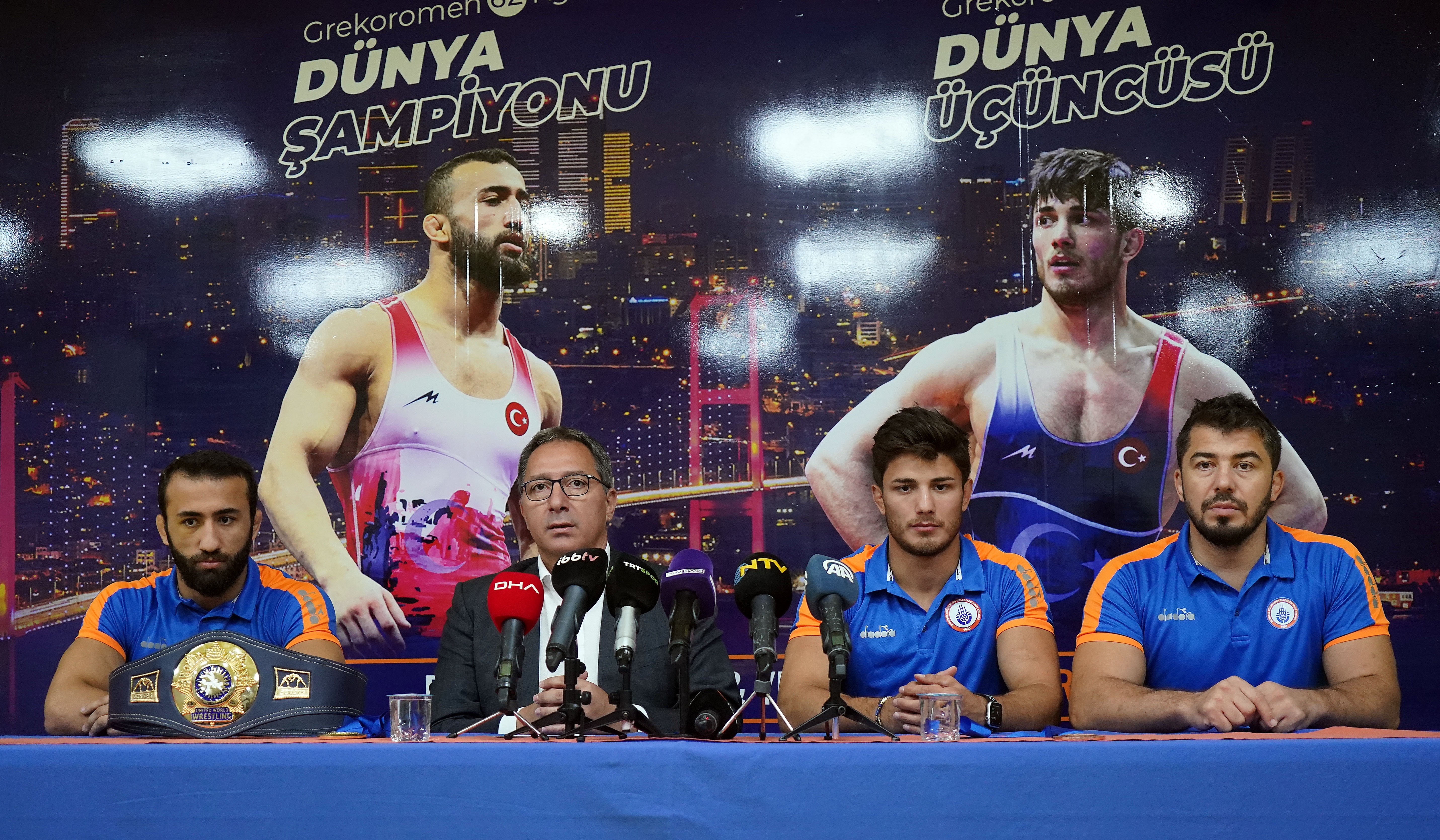 Burhan Akbudak: 'Bu takımın bir parçası olduğum ve hedeflerime ulaştığım için çok mutluyum'