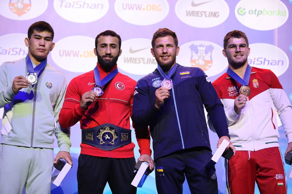 Burhan Akbudak’tan Dünya Şampiyonası’nda altın madalya