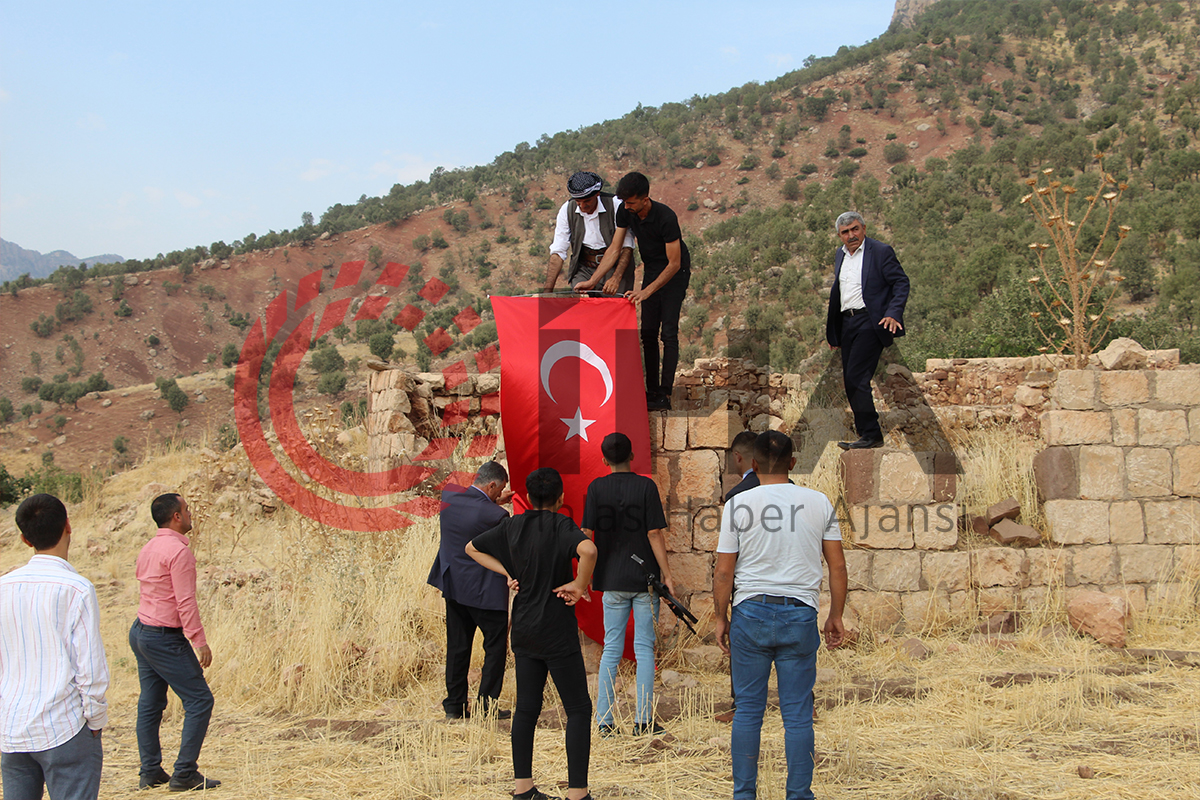 PKK'lı teröristler 35 yıl önce çocuk ve hamile kadınların olduğu 12 kişiyi katletti