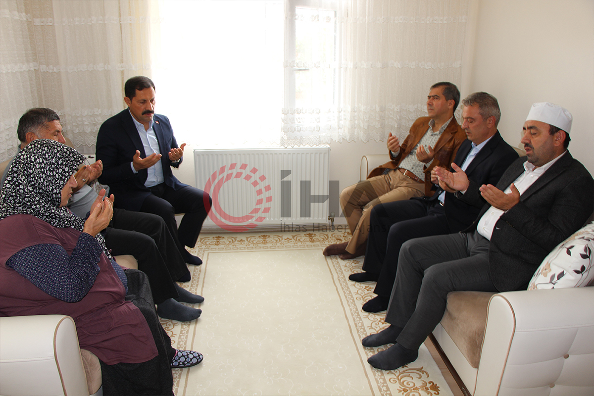 6-8 Ekim olaylarında şehit olan Hüseyin Hatipoğlu’nun babası: 'Oğlumun kanı yerde kalmadı, vatan sağolsun'