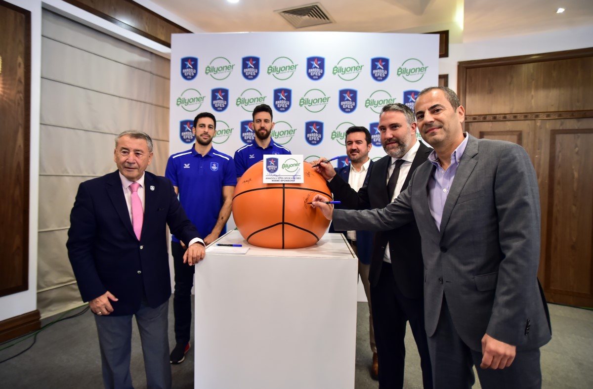 Anadolu Efes ve Bilyoner arasındaki ana partnerlik anlaşması yenilendi
