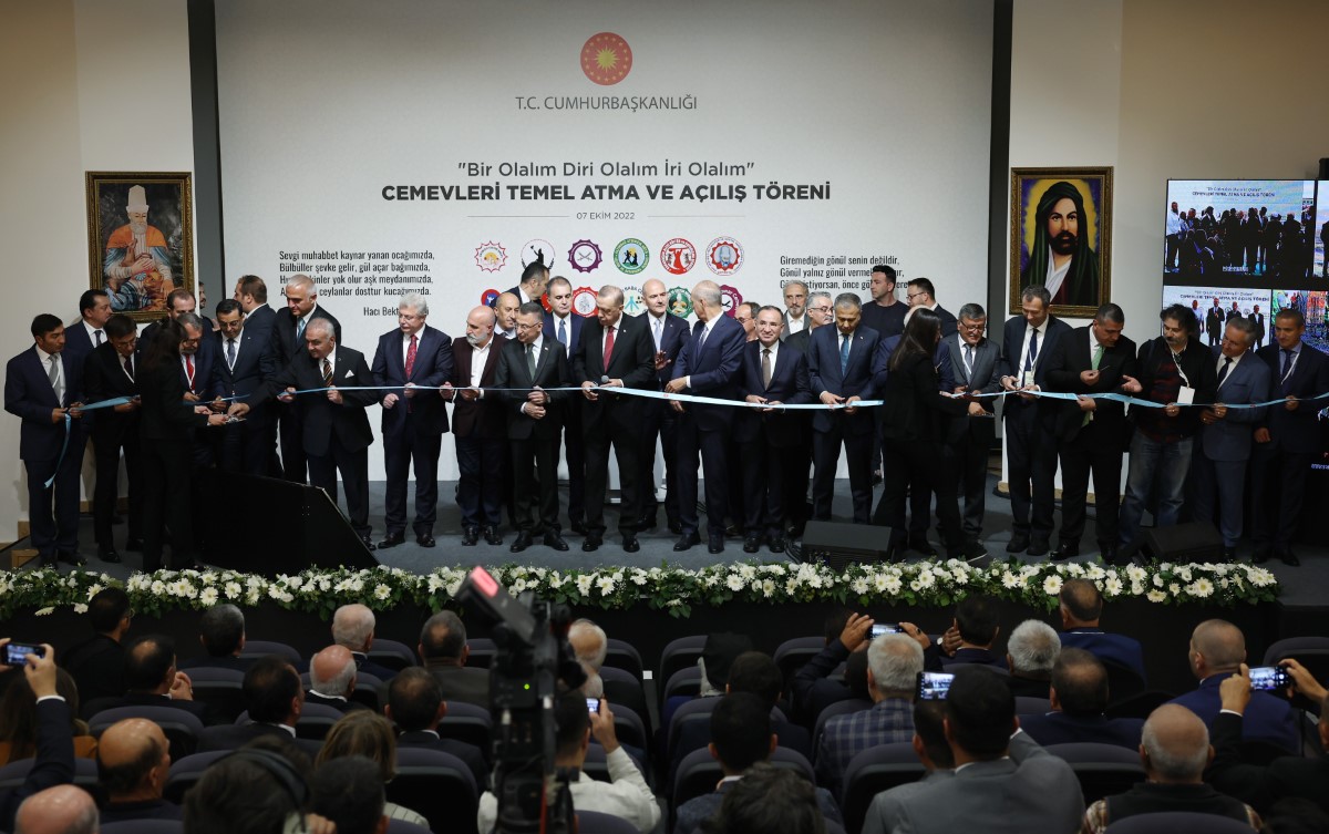 Cumhurbaşkanı Erdoğan, 'Alevi Bektaşi Kültür ve Cemevi Başkanlığı kuruyoruz'