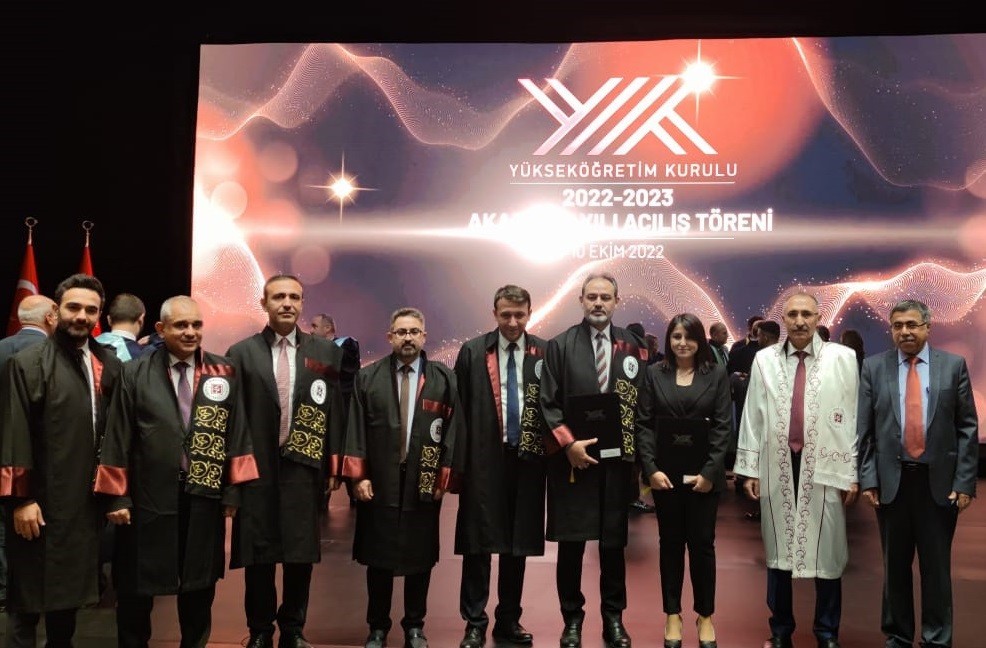 Cumhurbaşkanı Erdoğan’dan FÜ’ye ödül