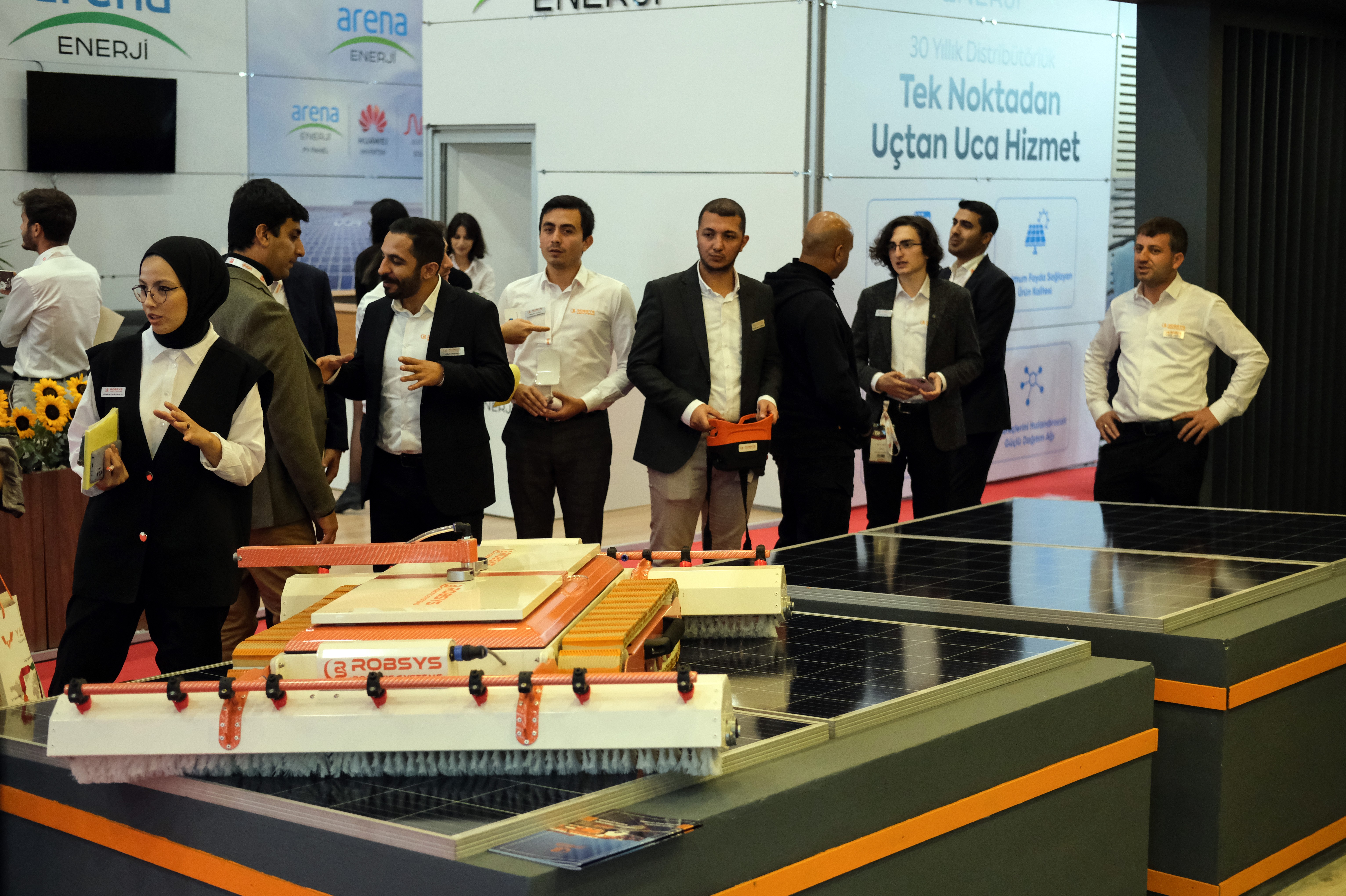 Yeni yapılan evlerin mimarisi güneş panellerine göre tasarlanıyor