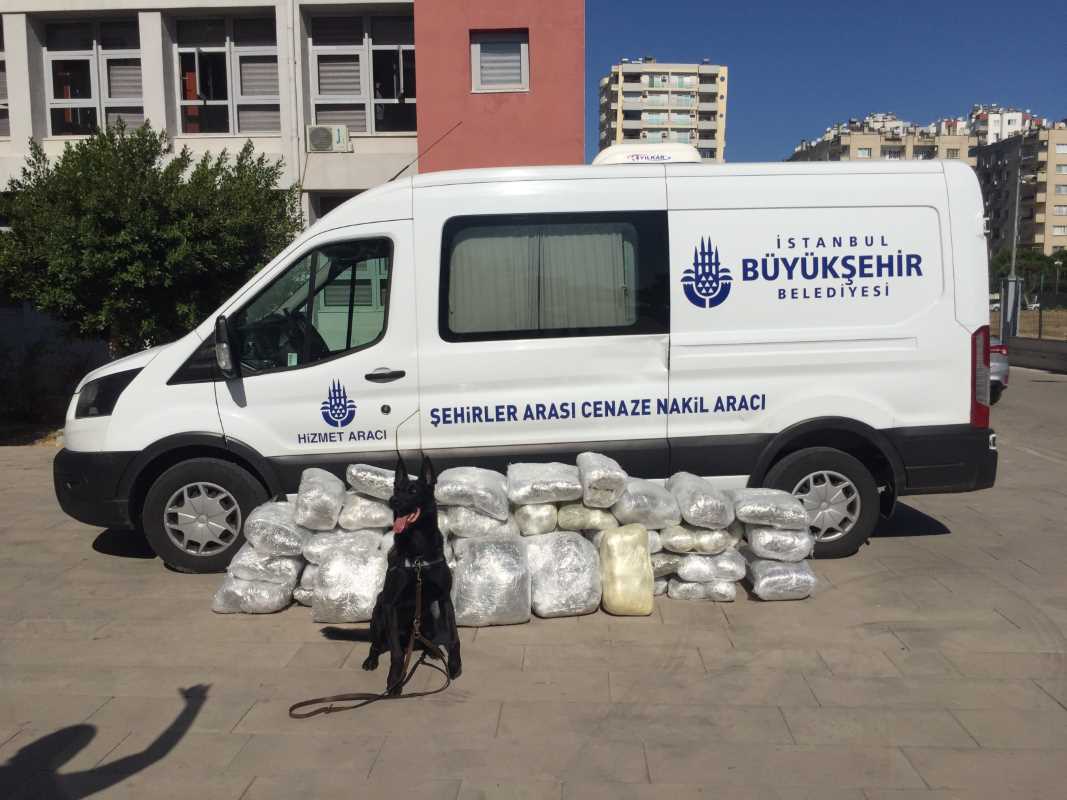 İBB'nin cenaze aracıyla uyuşturucu sevkiyatına 3 tutuklama