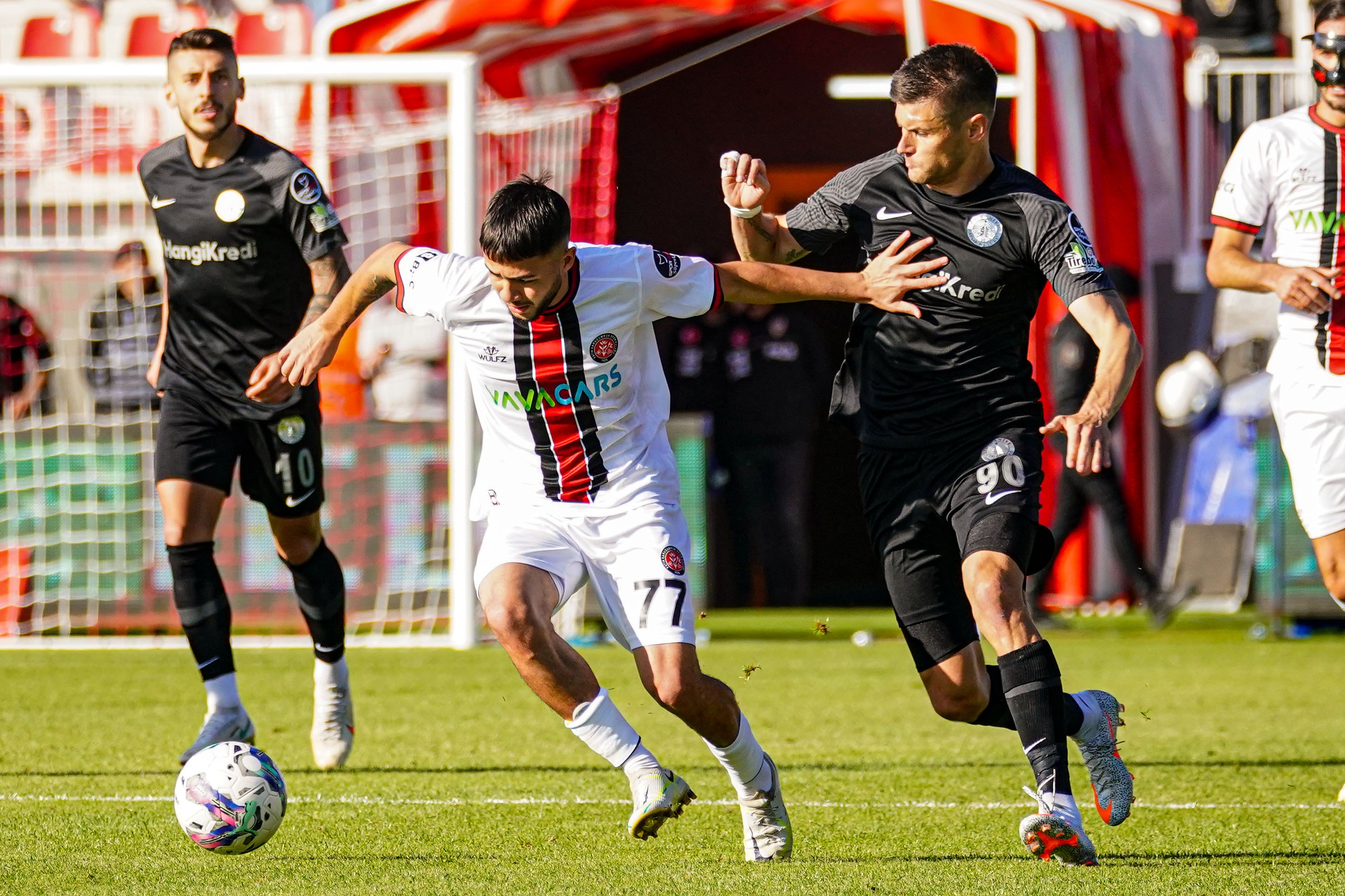 Fatih Karagümrük deplasmanda güldü