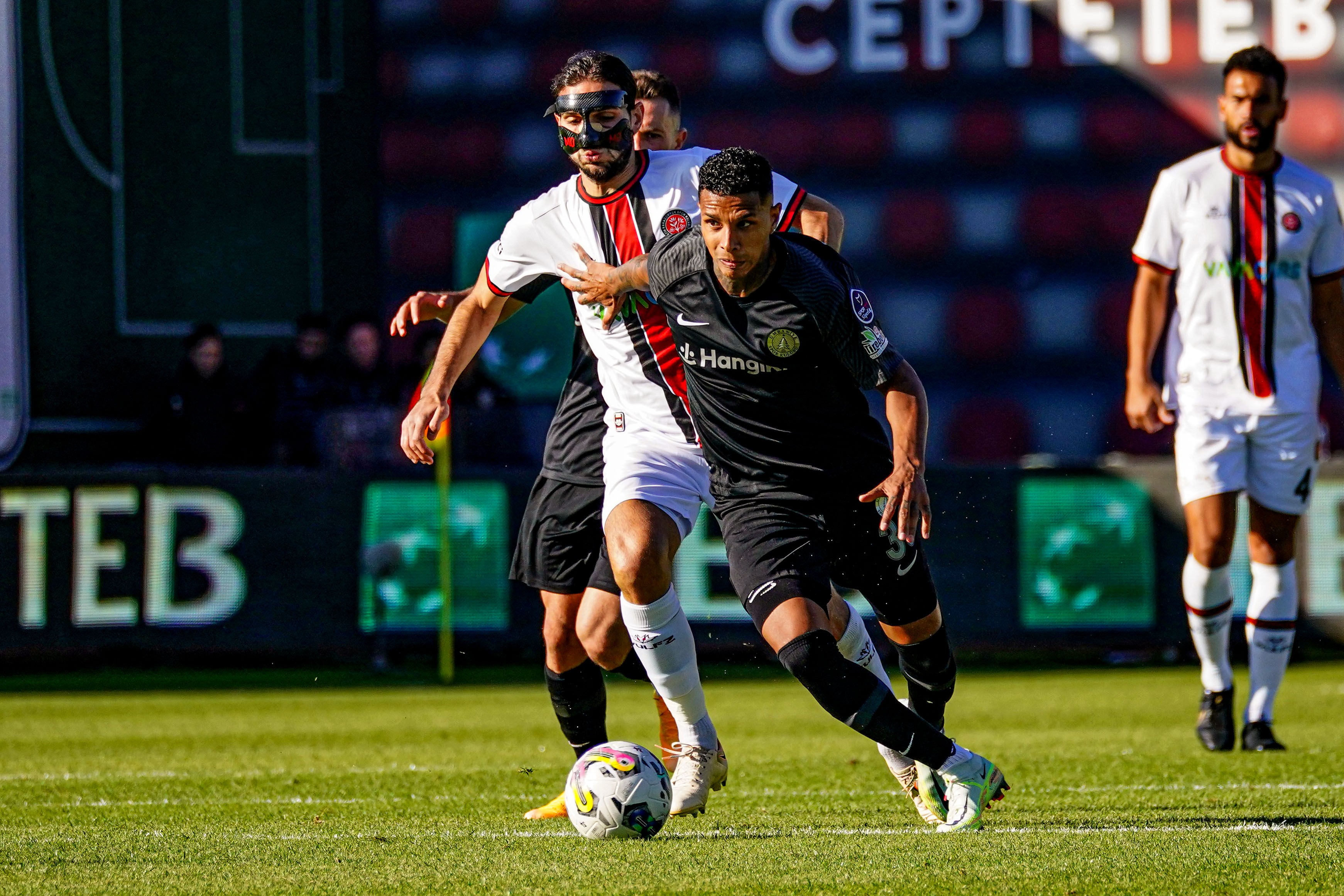 Fatih Karagümrük deplasmanda güldü