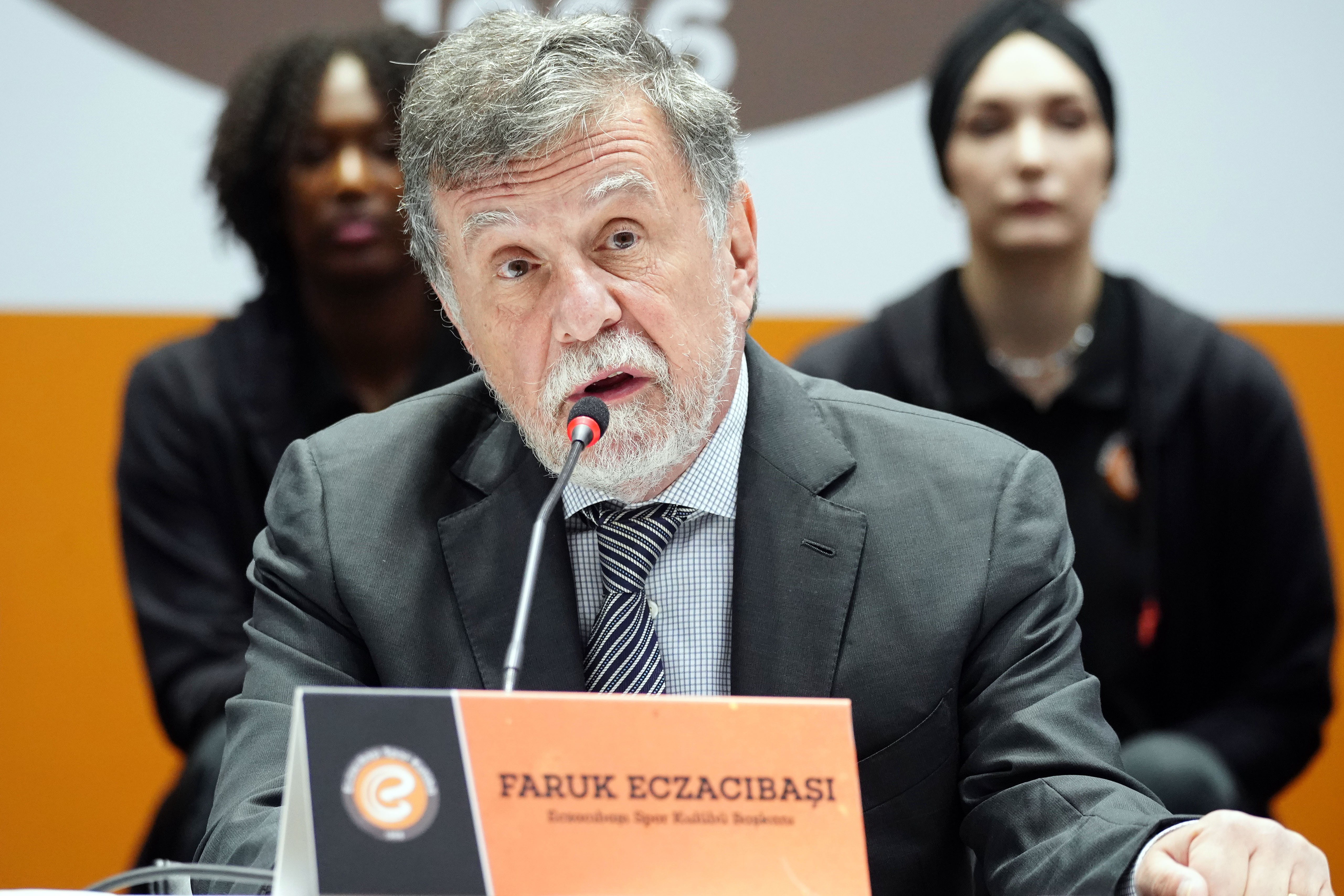 Eczacıbaşı Dynavit sezon açılışını gerçekleştirdi