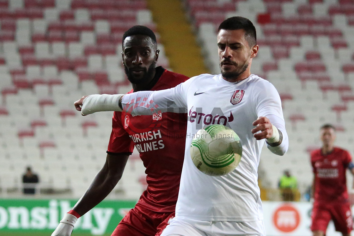 Sivasspor, Cluj karşısında şov yaptı! Gruptan çıkmayı garantiledi
