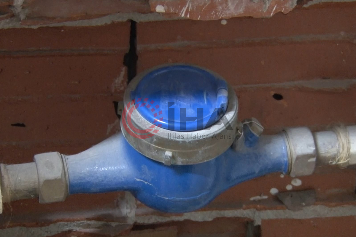 Üsküdar’da ‘yaşıyorum’ tepkisi: İSKİ ‘öldün’ dedi, suyunu kesti