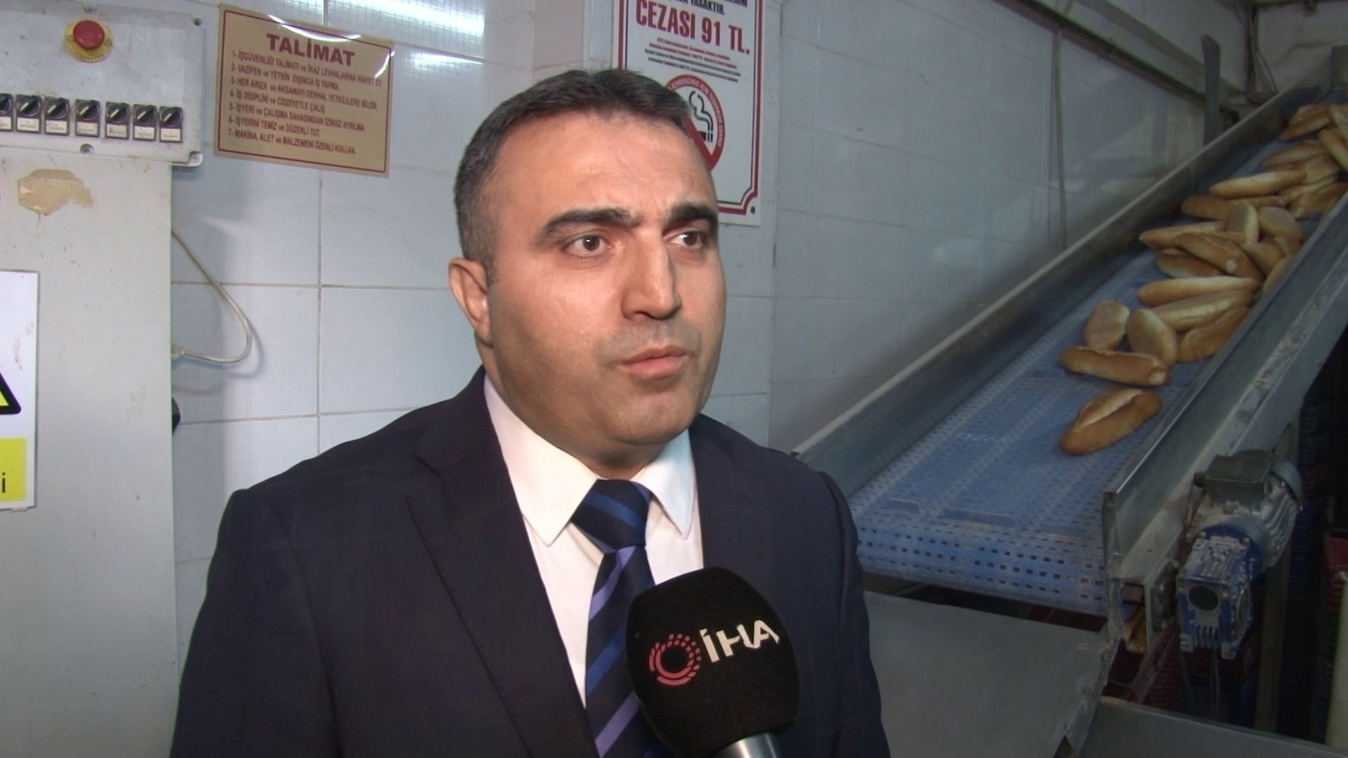 'Ekmek aptal toplumların gıdasıdır' diyen Kolivar’a vatandaştan tepki: 'Kendisi aptal'
