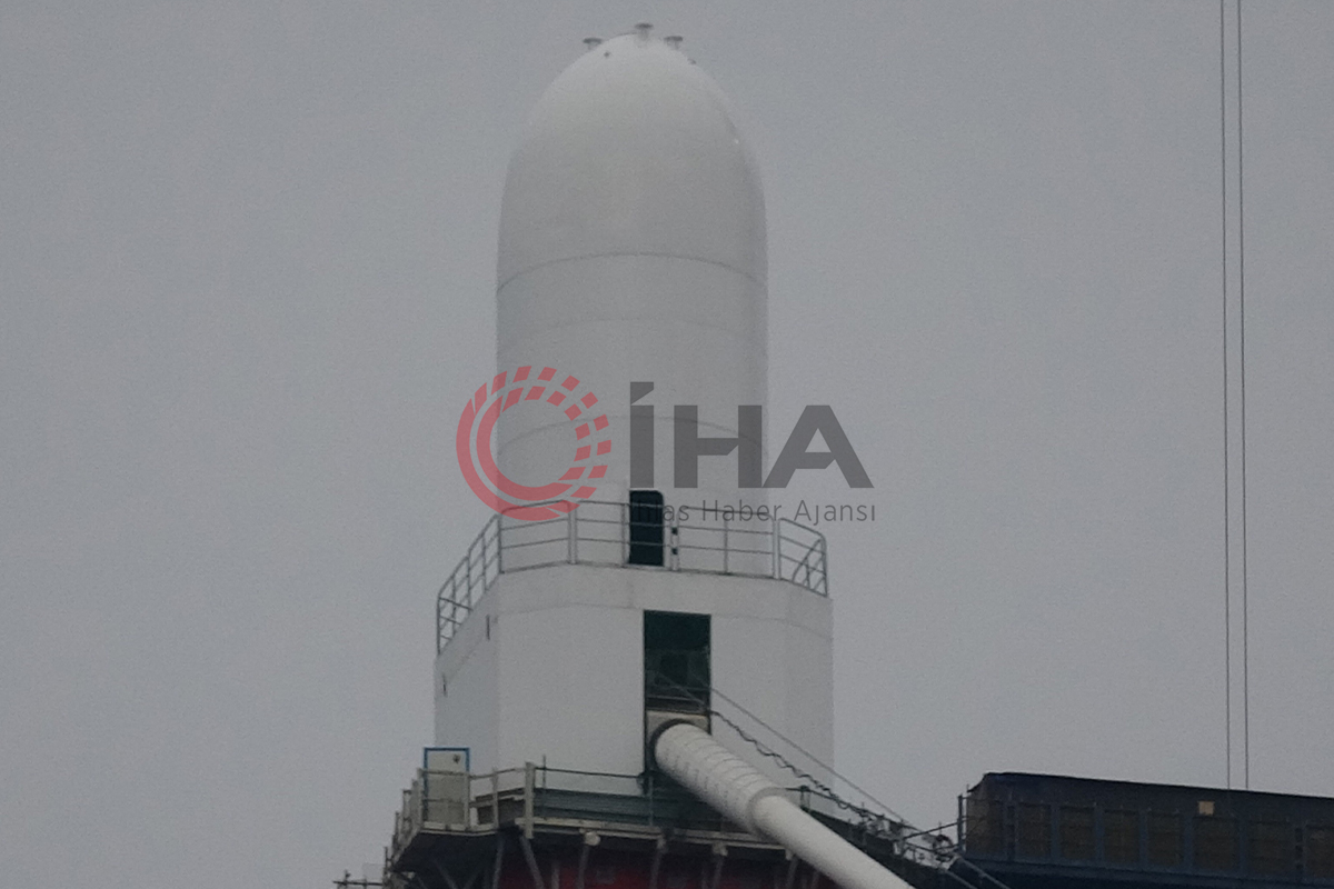 1915 Çanakkale Köprüsü kulelerine Seyit Onbaşı’nın sırtlayarak kaldırdığı top mermisi figürleri yerleştirilmeye başlandı