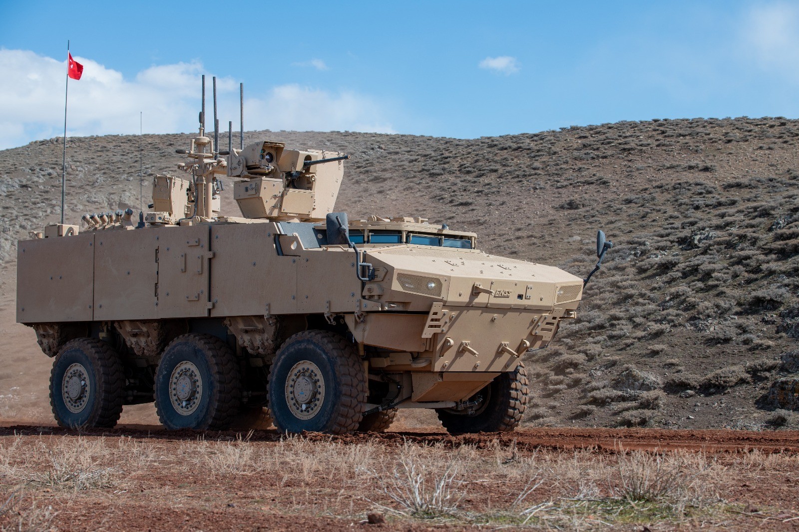 Özellikleriyle dünyada ilk olan PARS 4 artık Mehmetçik'in envanterinde