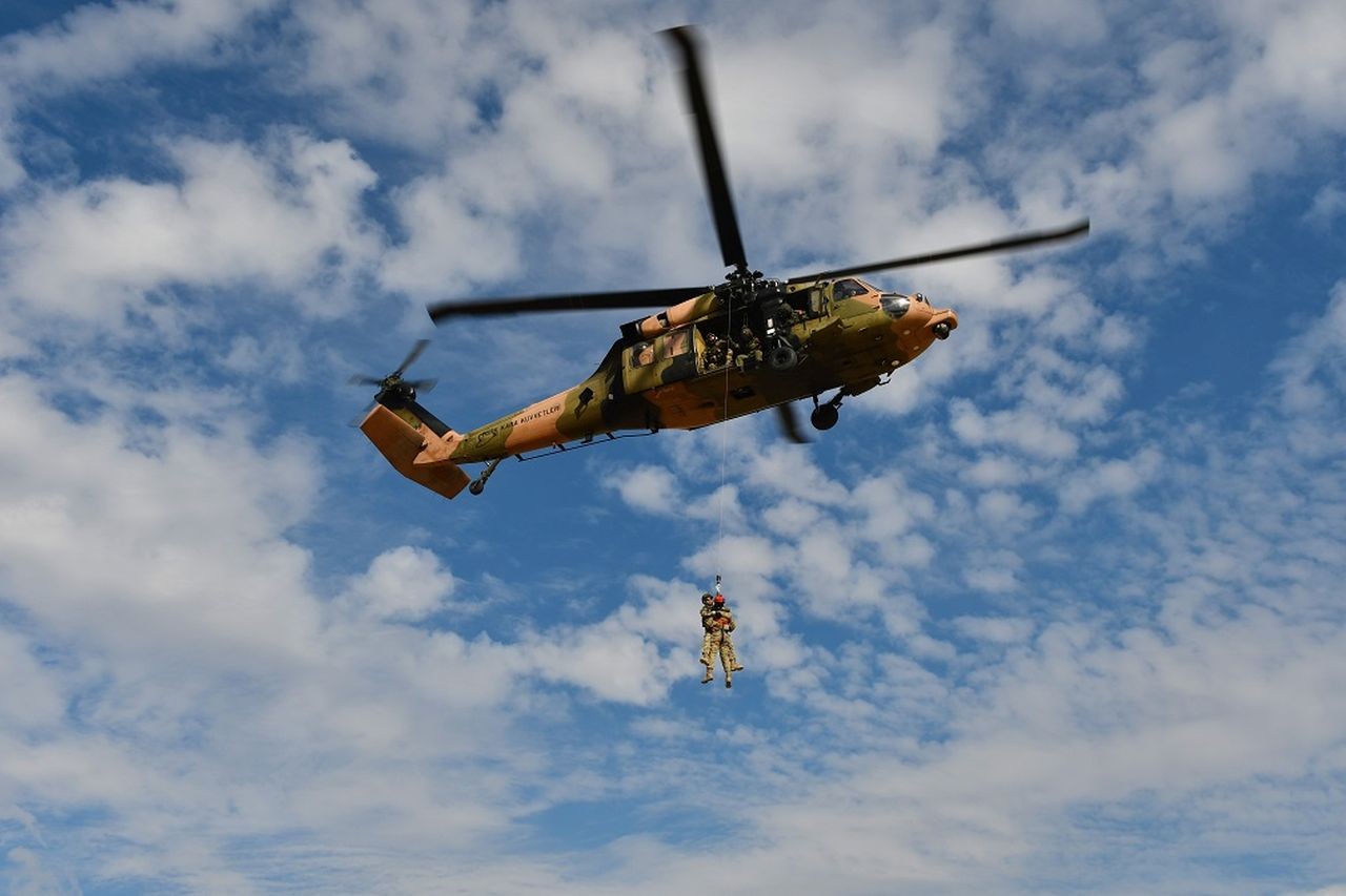 MSB’den helikopterli yangın söndürme tatbikatı