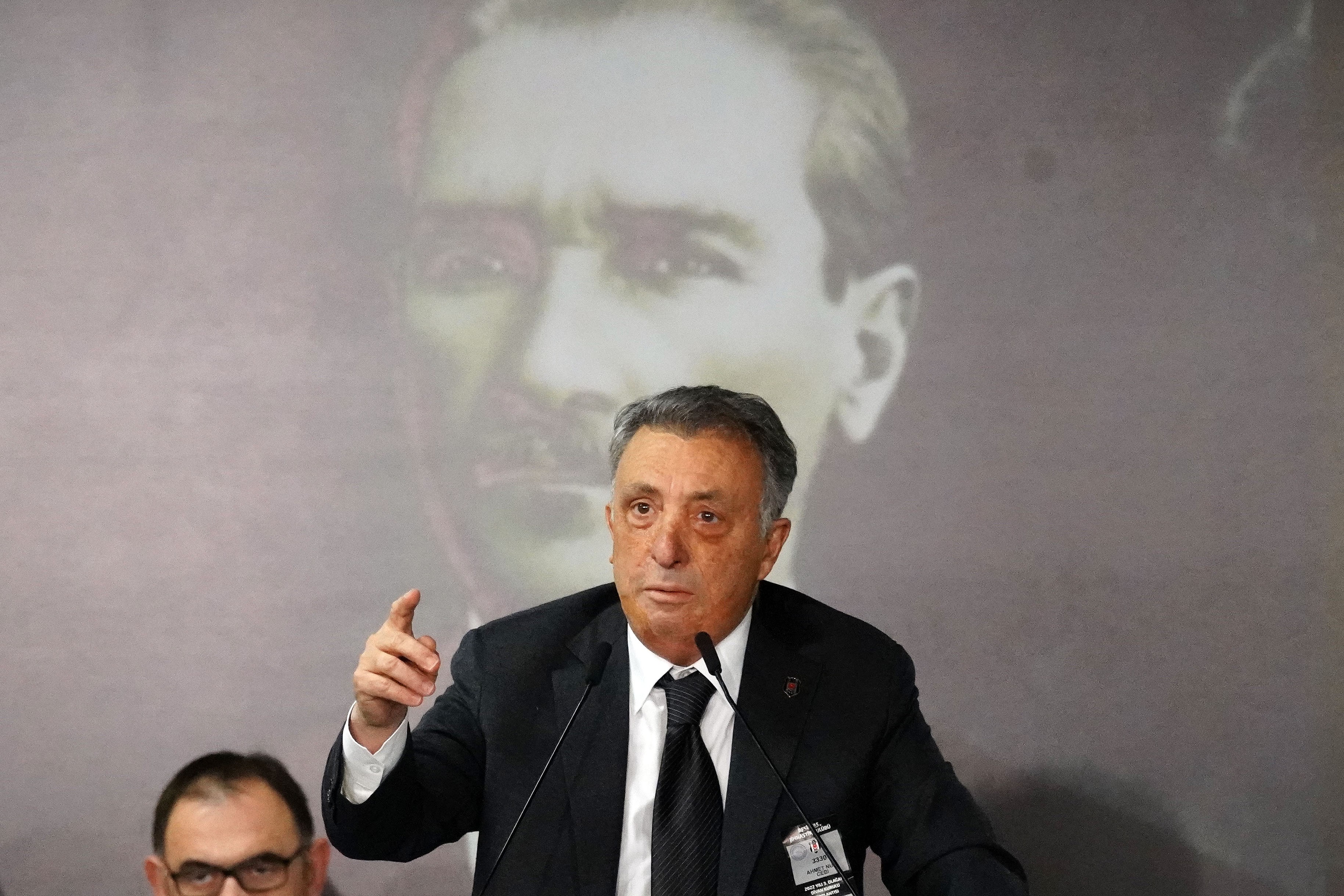 Ahmet Nur Çebi: 'Burada 'burayı yönetecek adam yok' demek yakışık almadı'