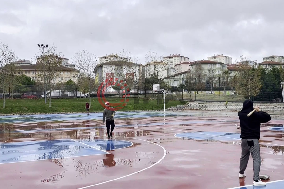 Japon sosyal medya fenomeni çok sevdiği beyzbolu Beylikdüzü'nde gençlere öğretiyor