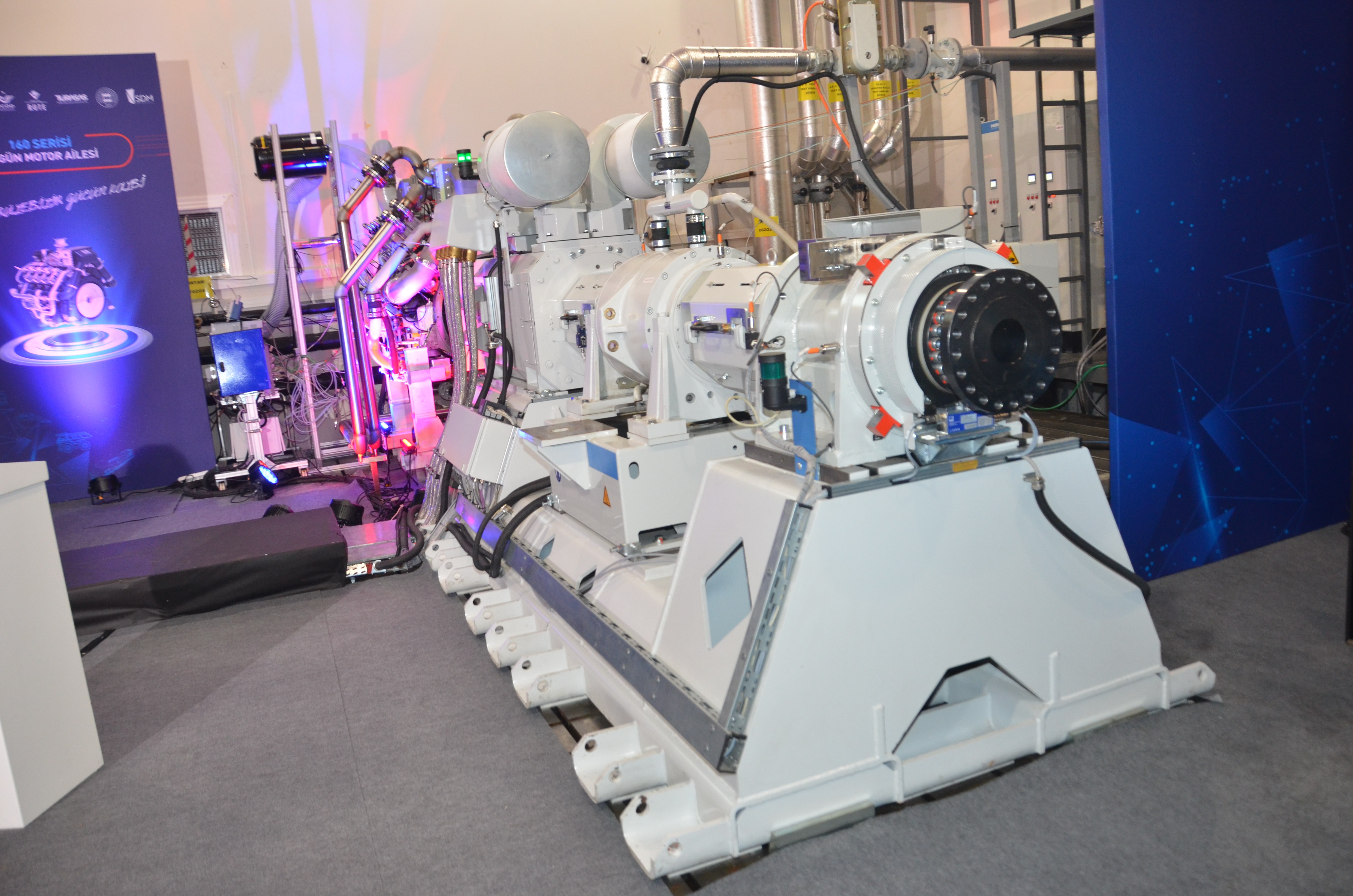 Türkiye’nin ilk yerli tasarım lokomotif motoru görücüye çıktı