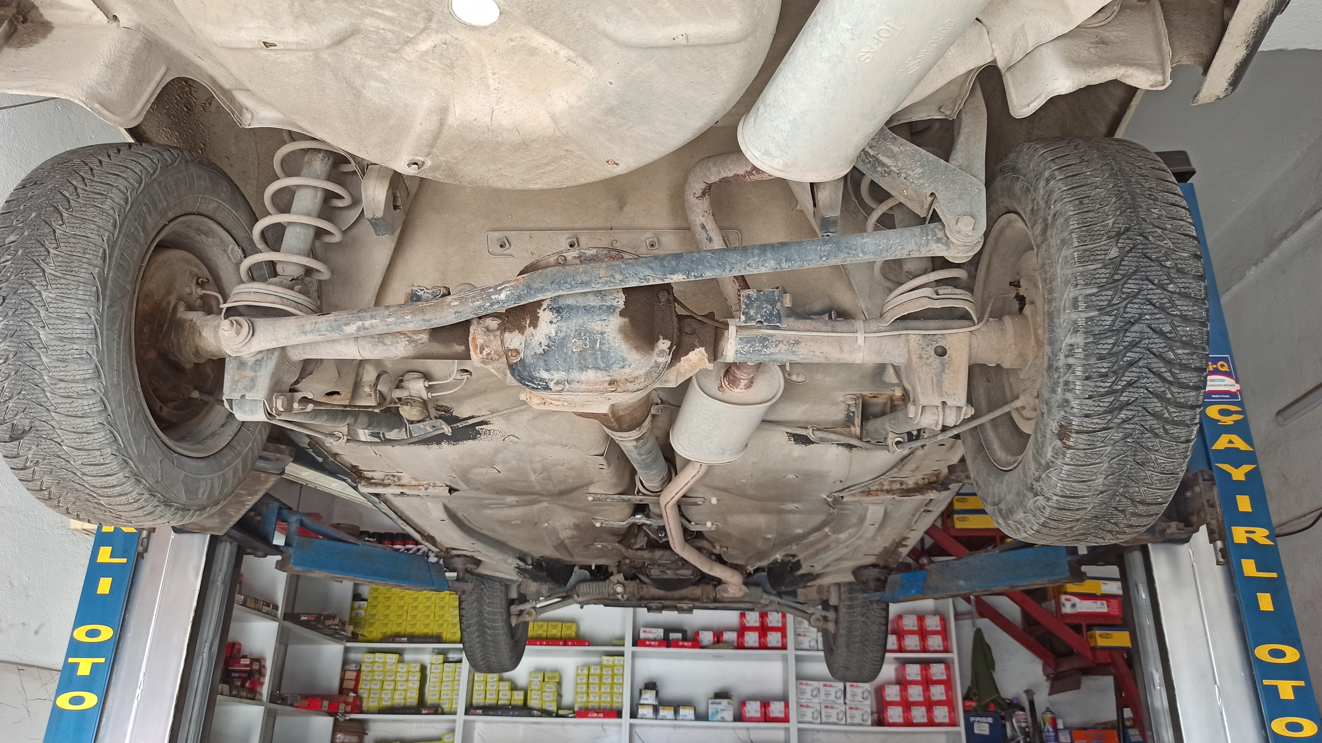 Tofaş araçların neden ikiye bölündüğünü ustası açıkladı