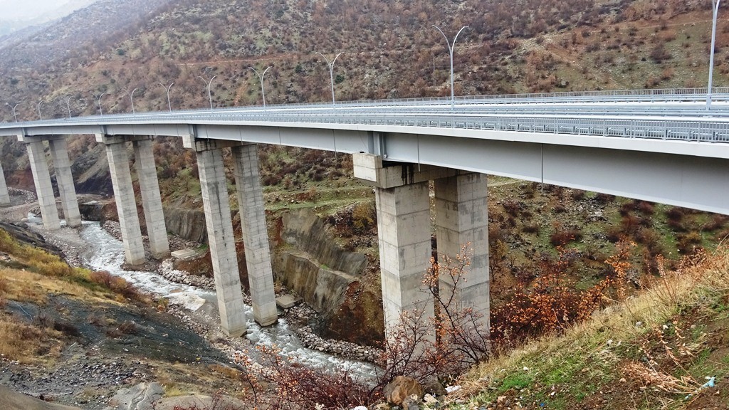Mühendislik harikası ‘Bitlis Çayı Viyadüğü’ açılış için gün sayıyor