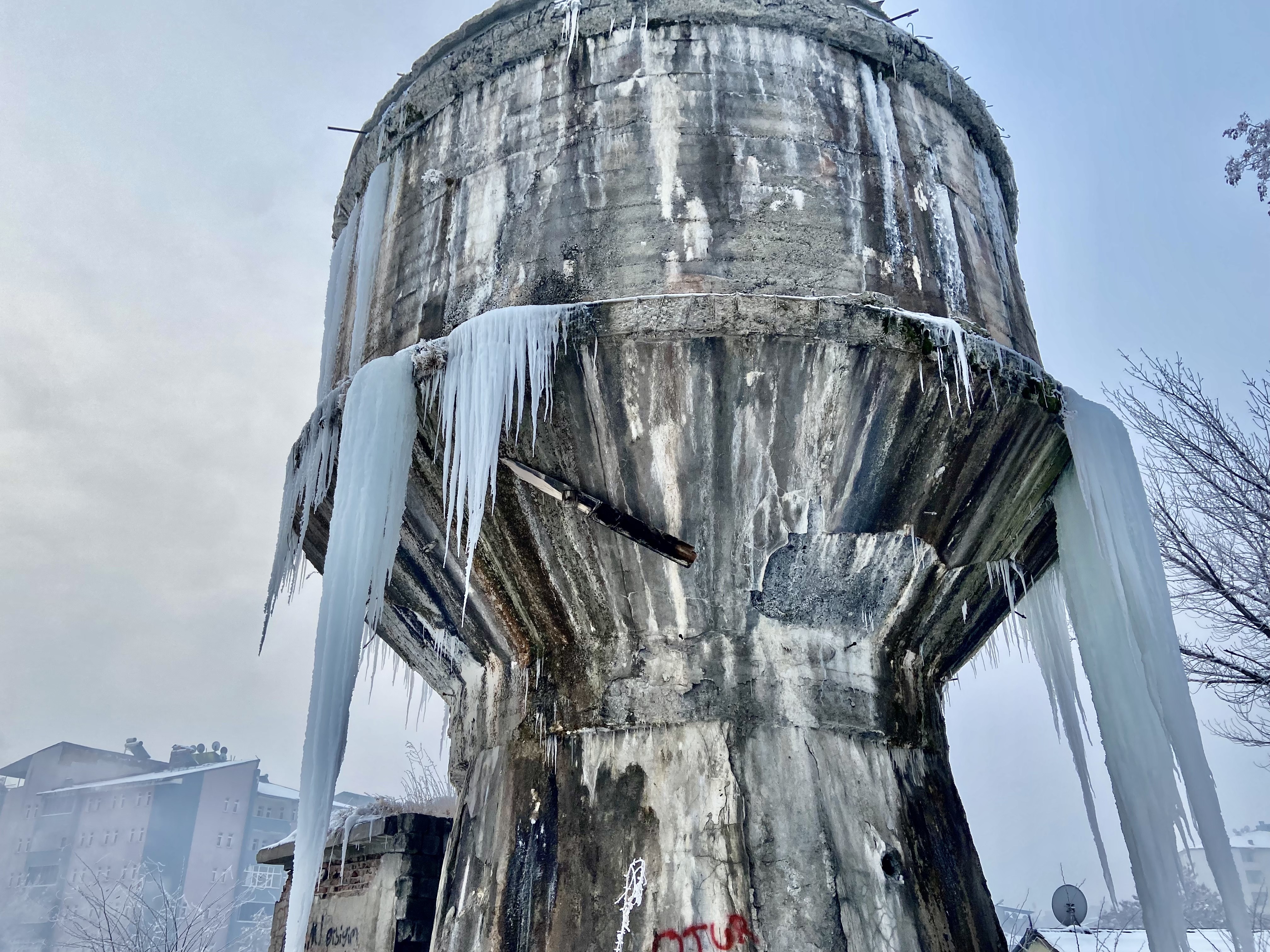 Ağrı eksi 27 ile zirvede