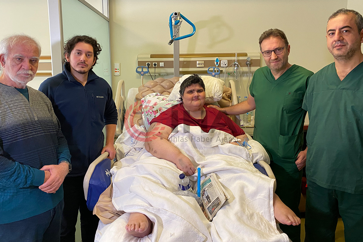 Zayıflamak için internetten ilaç aldı, 350 kiloyu aştı: 'Ben yandım kimse yanmasın'